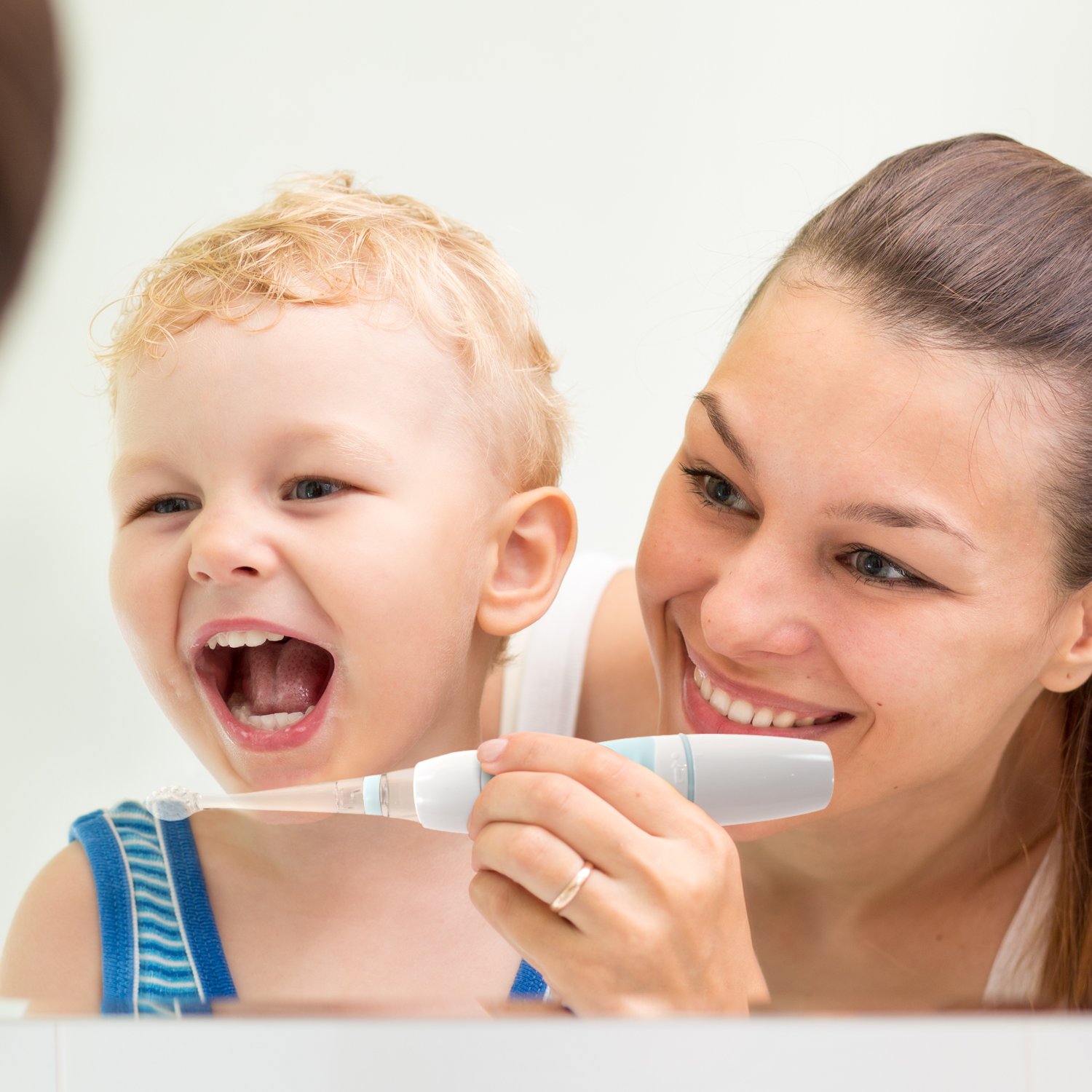 Little Martin's Baby Electric Toothbrush for Kids - Soft Sonic Toothbrush with LED Light & 2-Minute Auto Timer - Gentle Vibrating Brush for Infants & Toddlers - Includes Silicone Teether & Replacement Brush Heads - Perfect for Teething Babies & Early Dental Care Training