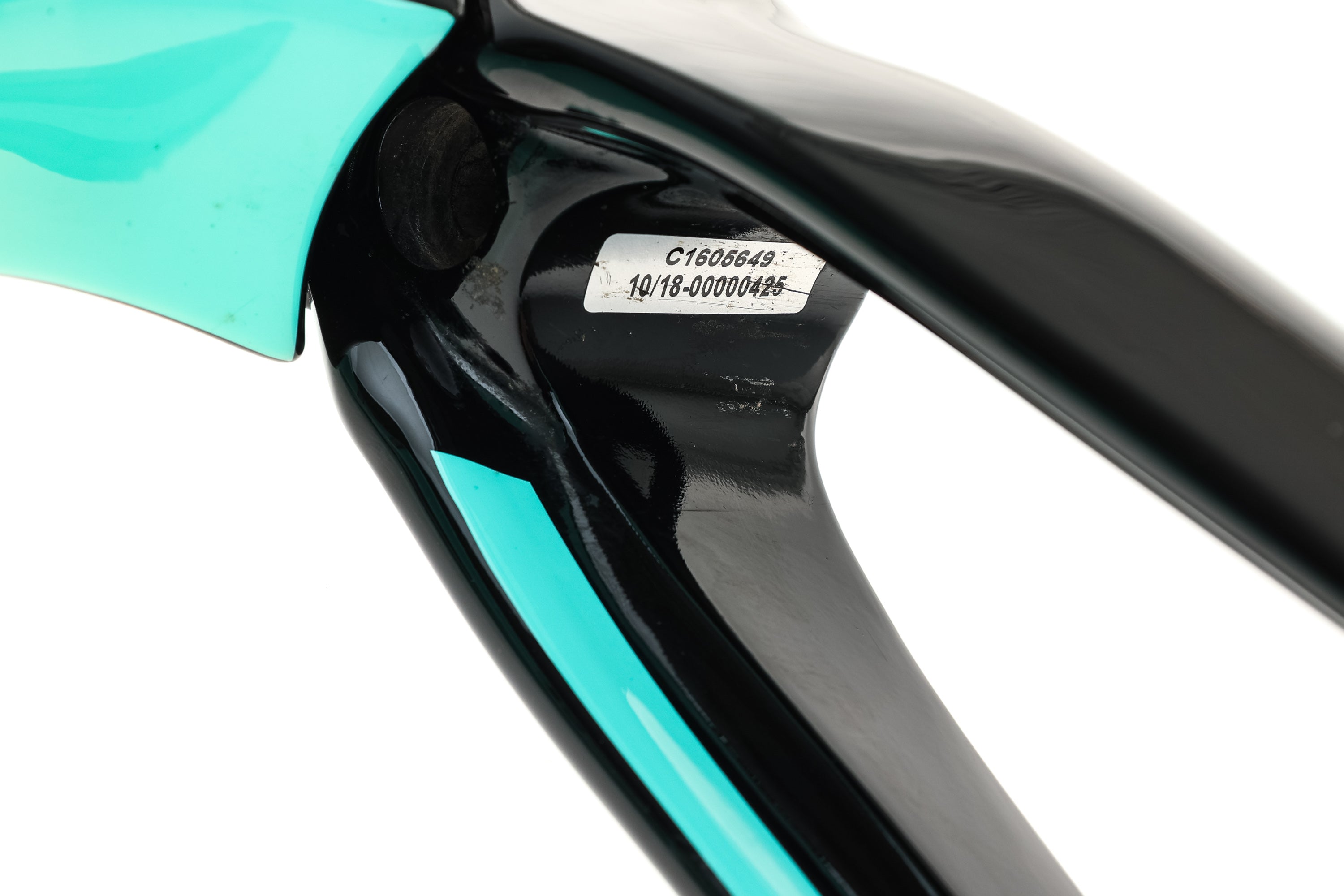 Bianchi Oltre XR3 CV 61cm Carbon Road Bike Frameset - 2018 Model | Lightweight & Aerodynamic Design for Competitive Cycling & Racing