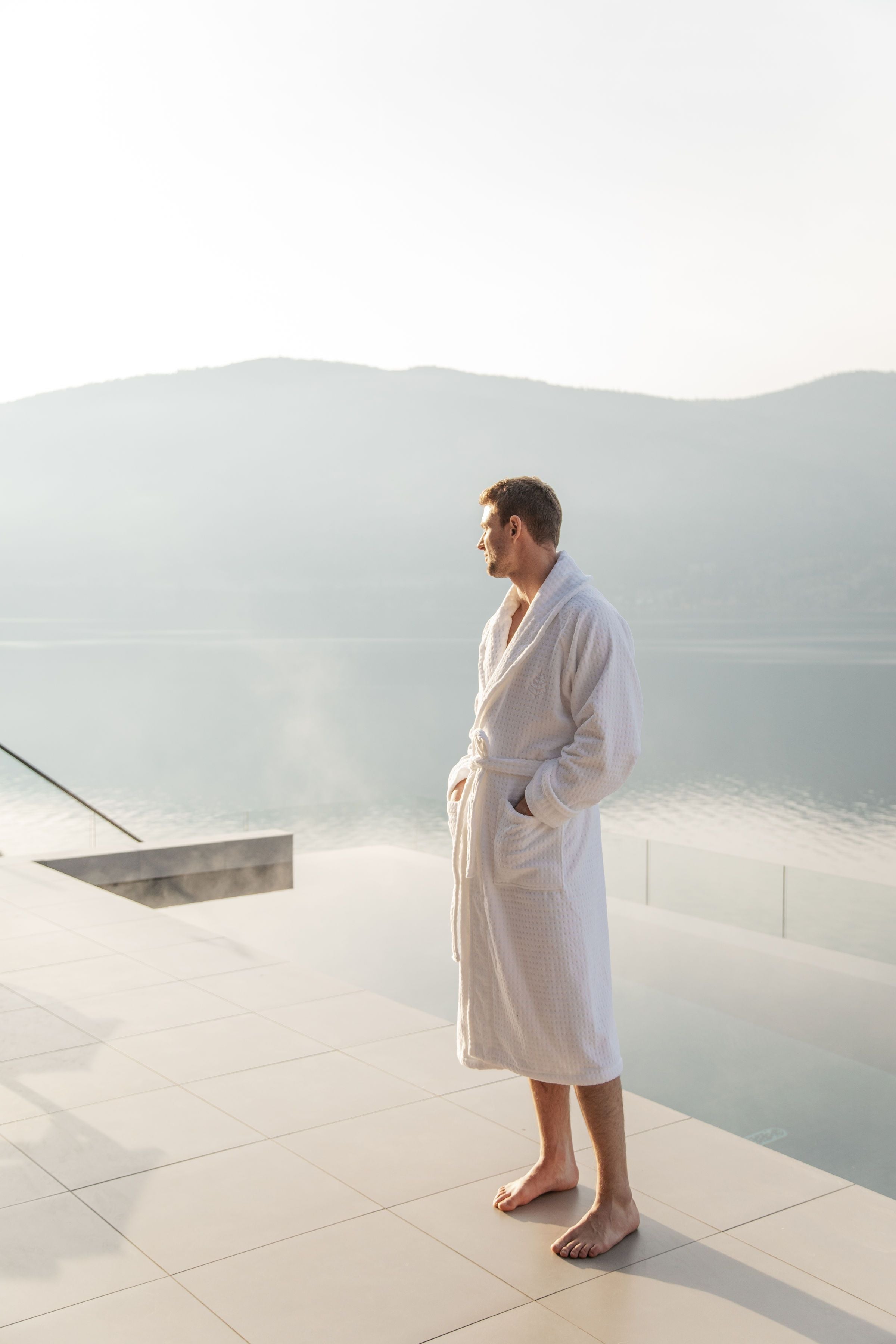 Premium Soft Cotton Bath Robe for Women & Men - Cozy Plush Terry Cloth Robe with Pockets - Perfect for Spa, Lounge, and Post-Shower Comfort