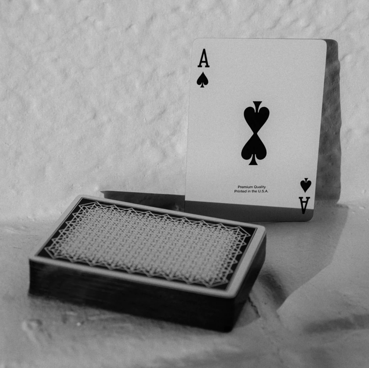 Premium Wish Wonder Playing Cards - Unique Magic Trick Deck for Cardistry, Poker & Illusions - Perfect for Magicians, Gamers & Collectors