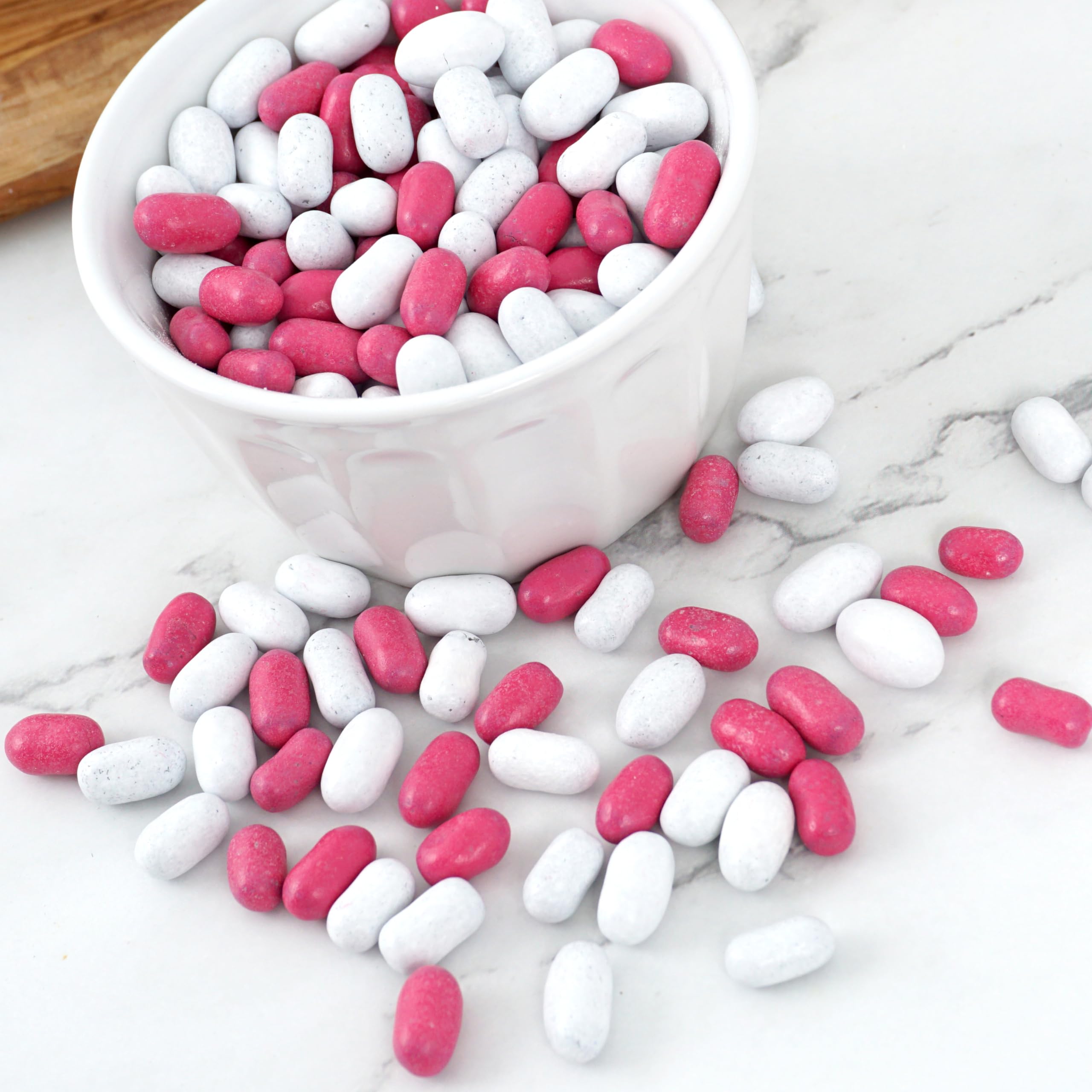 Good & Plenty Licorice Candy - Fat Free, 2 Pound Bulk Bag | Old Fashioned Pink & White Licorice Flavored Candy | Perfect for Gumball Machine Refills, Party Favors & Nostalgic Treats