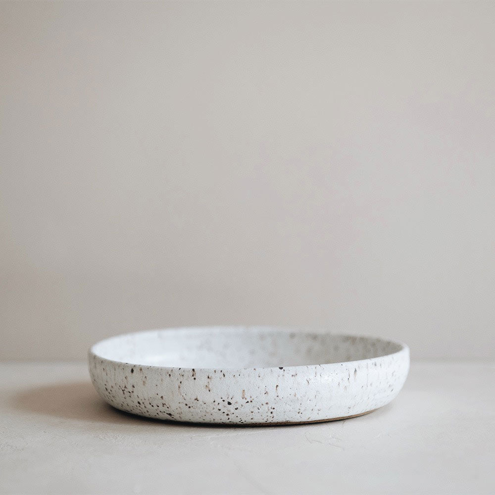 Speckled Ceramic Flat Bowl - Elegant Serving Dish for Salads, Pasta & Desserts - Perfect for Dining & Entertaining