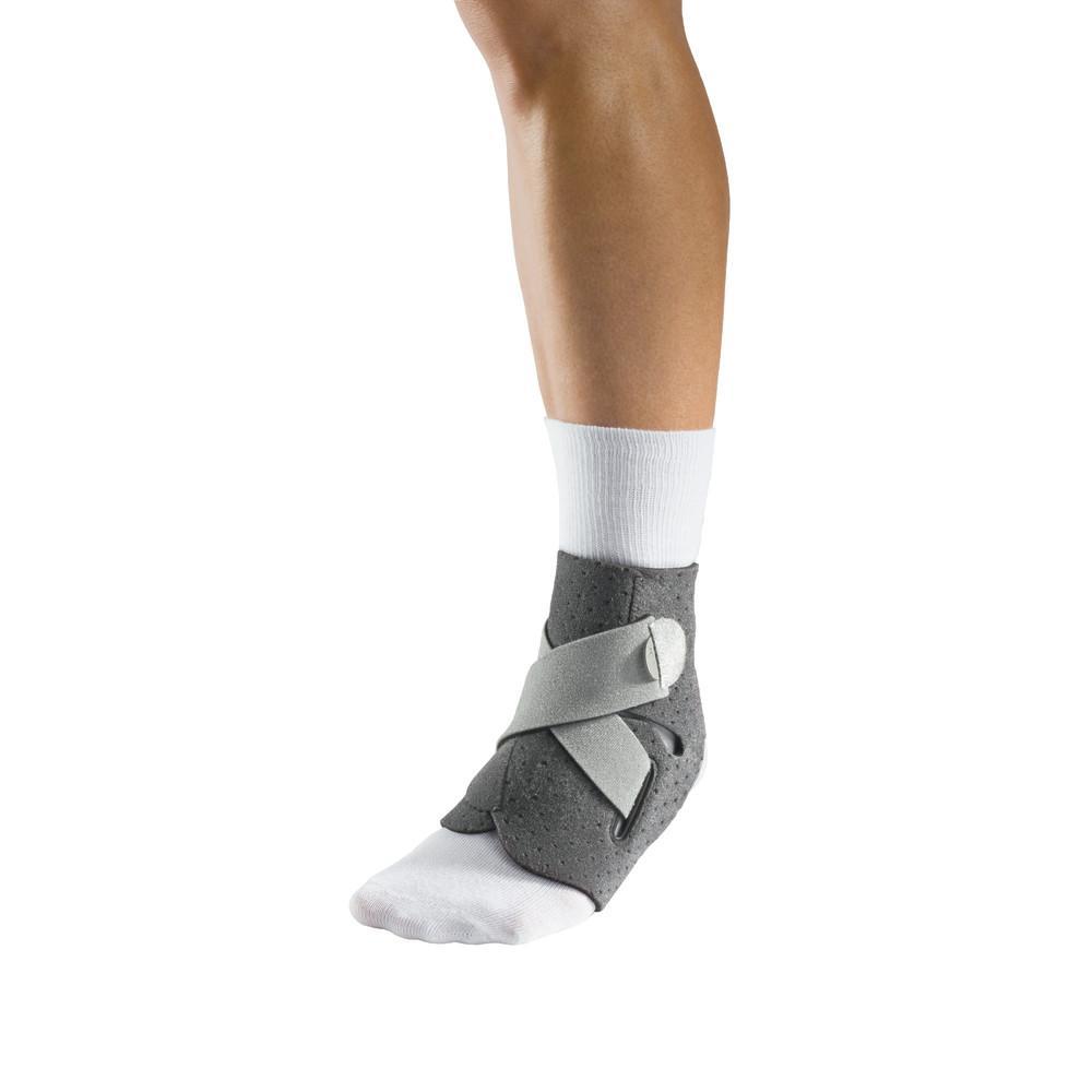 Mueller Adjustable Ankle Brace Support - Lightweight & Breathable for Running, Basketball & Injury Recovery - Perfect for Sprains, Arthritis & Post-Surgery Stability