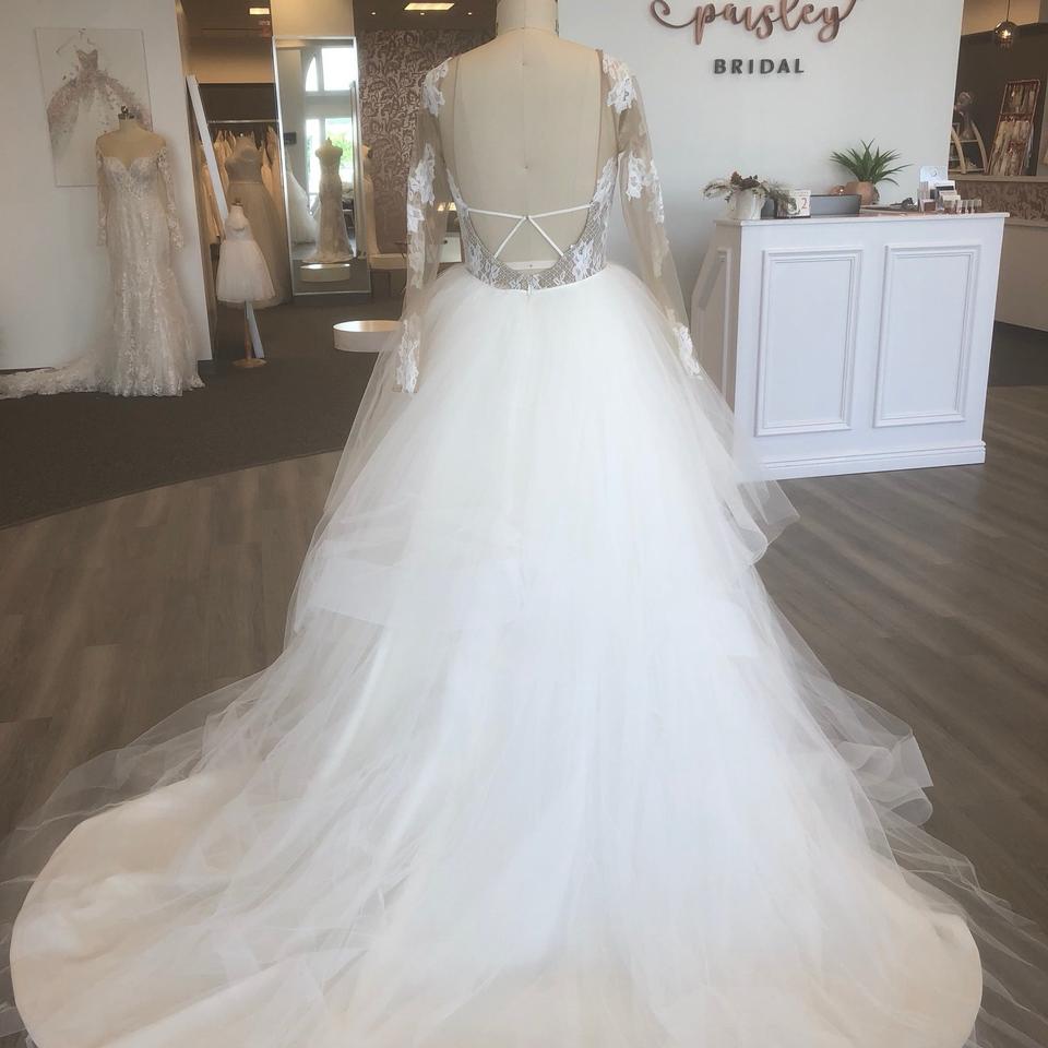 Hayley Paige Pippa 1652 Sample Wedding Gown - Elegant A-Line Bridal Dress for Prom, Formal Events & Special Occasions