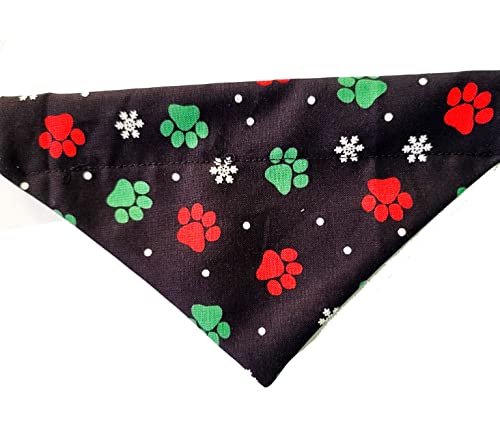 Christmas Paws Over-the-Collar Dog Bandana – Adjustable Pet Bandana for Dogs, Fits Most Collars (Medium) – Perfect for Holiday Photos, Gifts & Festive Occasions