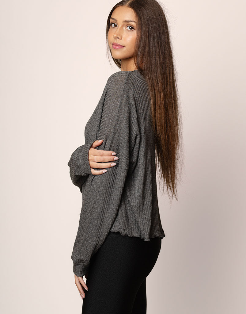 Oversized Waffle Knit Sweater Women's Long Sleeve Charcoal Gray Pullover - Cozy Winter Casual Wear for Lounge, Office & Date Nights