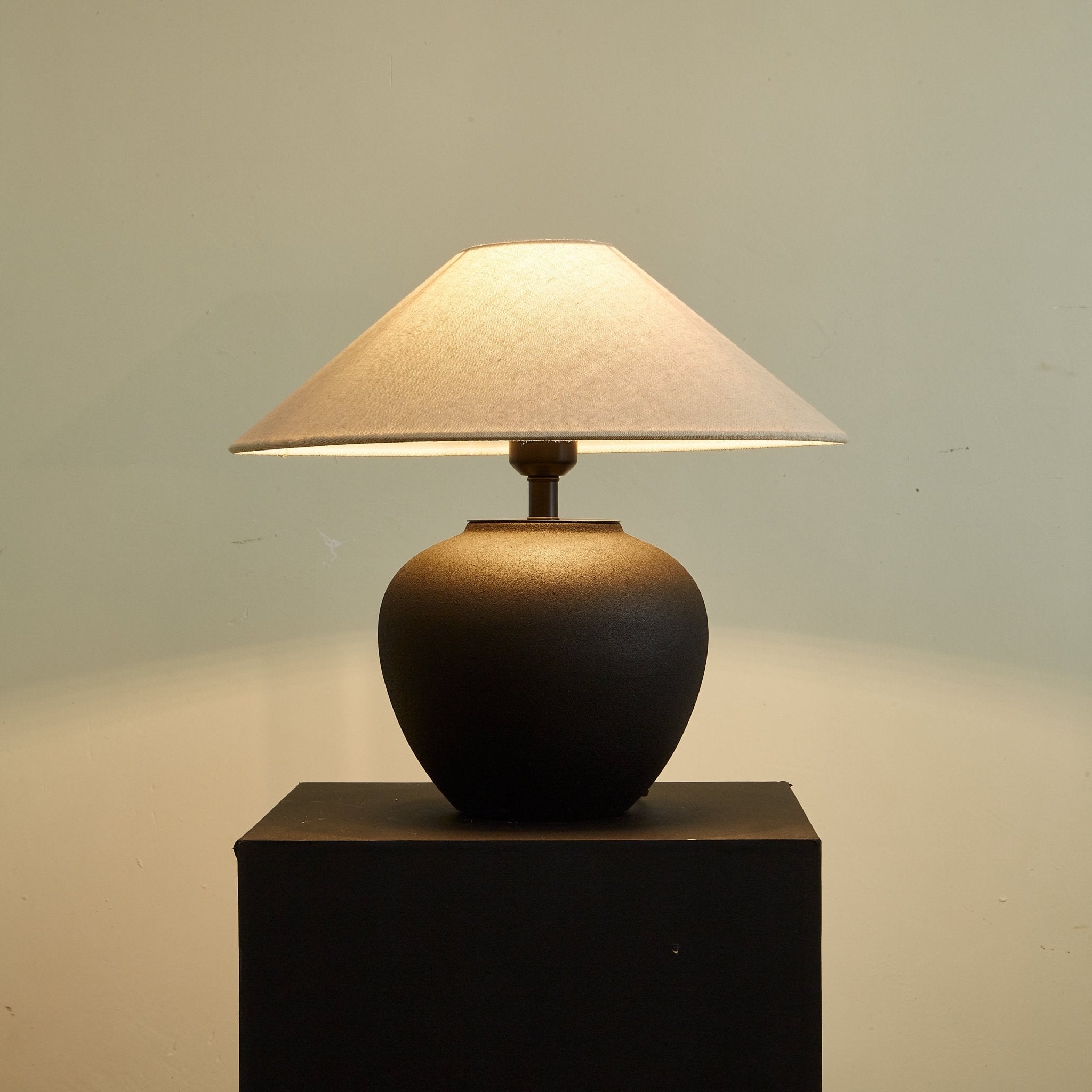 Noirveil Modern Table Lamp - Stylish Bedside & Desk Lighting for Home & Office - Perfect for Reading, Working & Decor