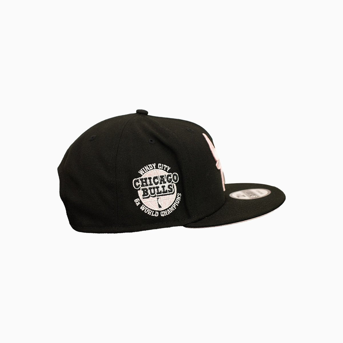 Chicago Bulls 6X World Champions NBA 9Fifty Snapback Hat - Official NBA Licensed Adjustable Cap for Men & Women - Perfect for Basketball Games, Streetwear Fashion & Sports Fans