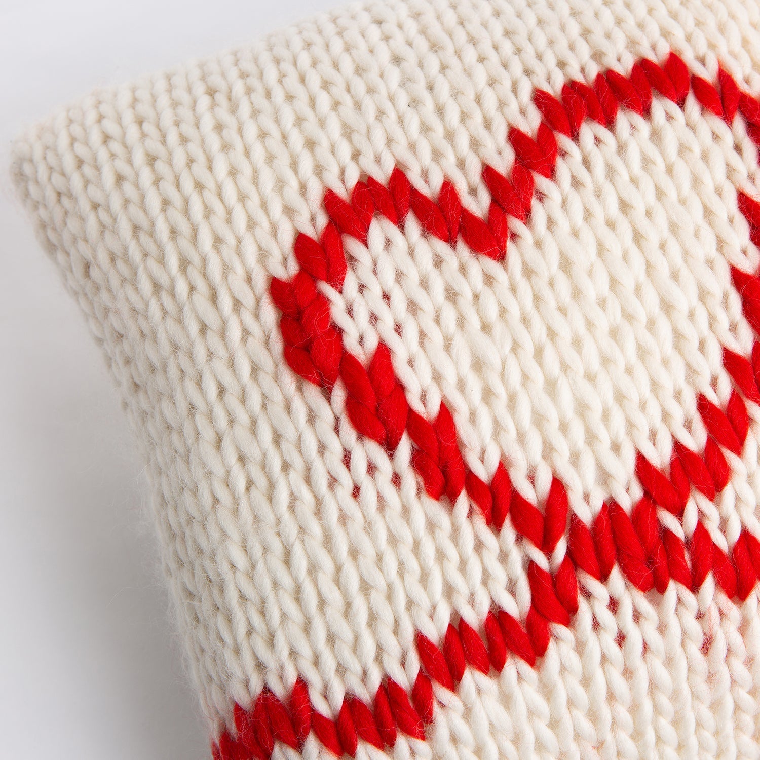 Valentine's Day Knitting Kit - DIY Heart Cushion Cover for Home Decor, Romantic Gift for Couples - Perfect for Valentine's Gifts, Anniversary Presents & Cozy Home Decor