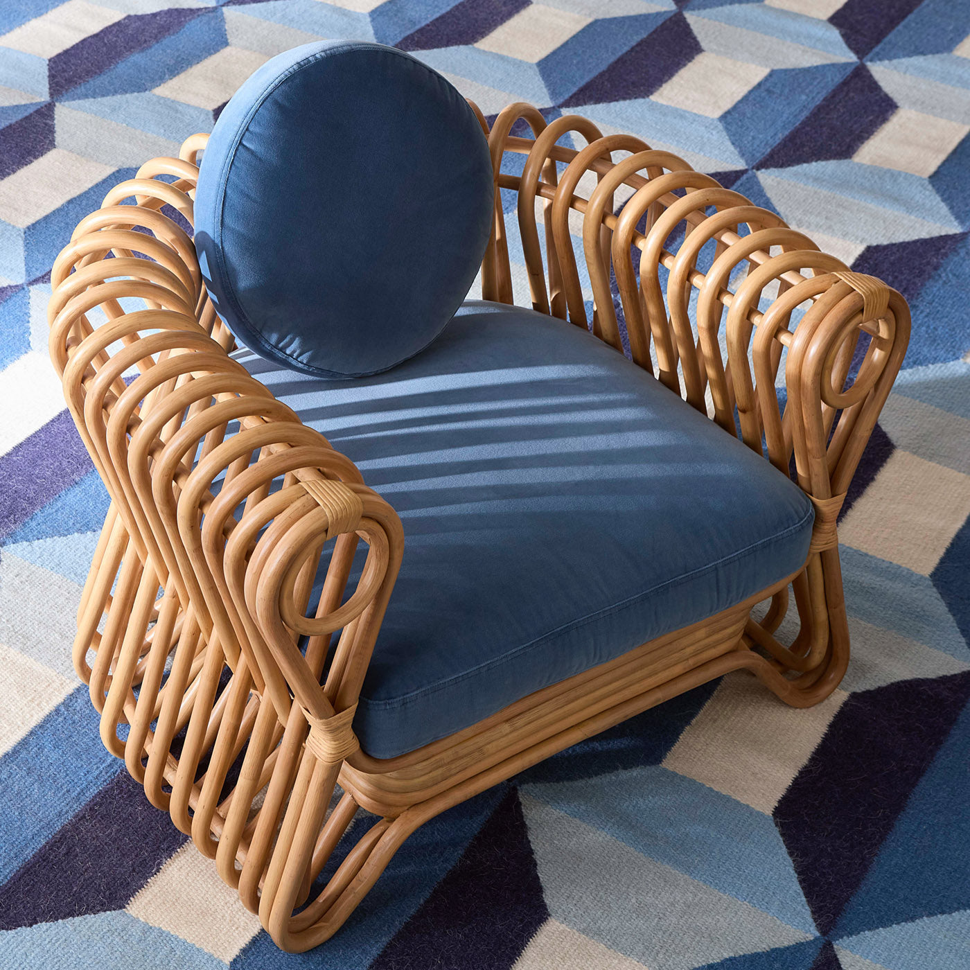 St. Tropez Lounge Chair - Premium Outdoor Patio Furniture for Poolside, Beach & Garden Relaxation | Comfortable Sunbathing Chair with Weather-Resistant Design