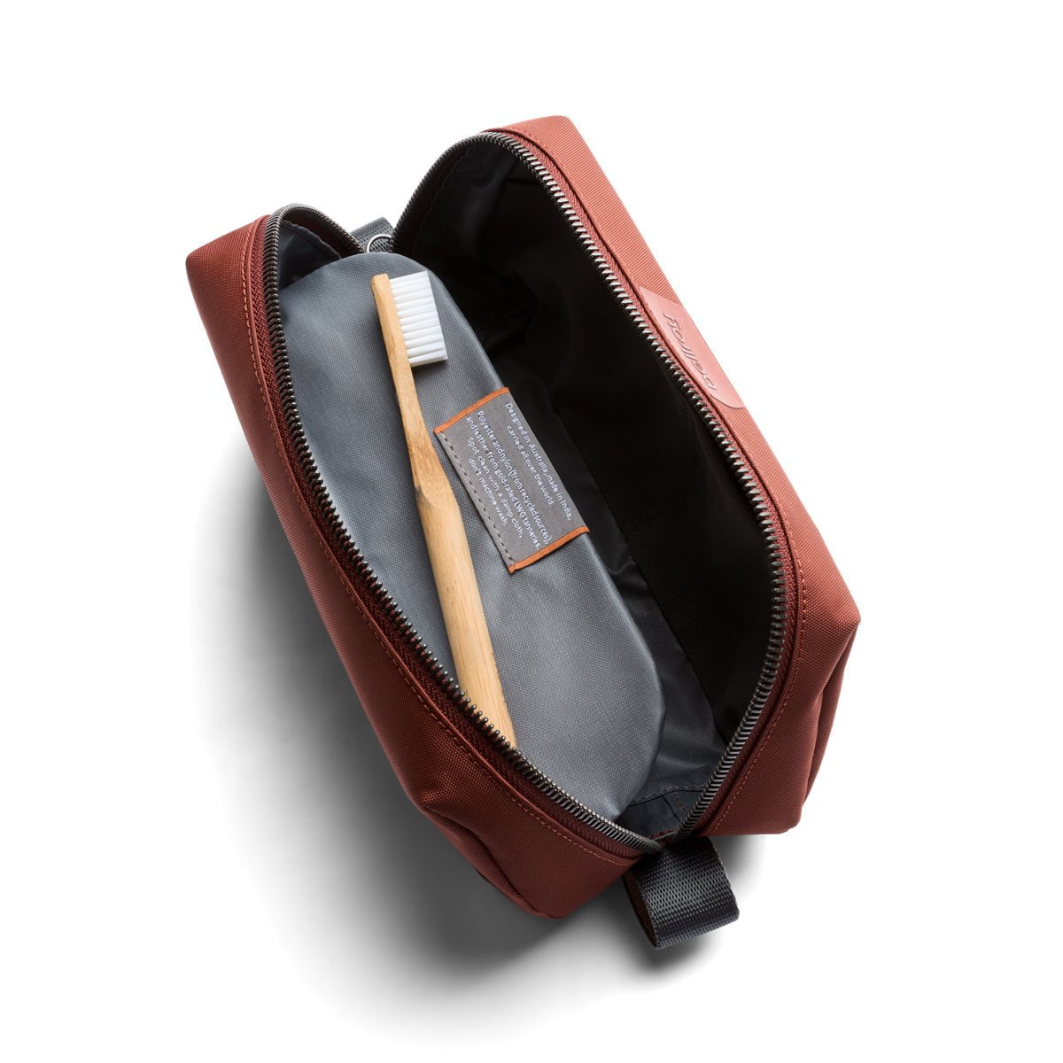 Bellroy Premium Travel Toiletry Bag - Water-Resistant & Compact Organizer for Men & Women | Perfect for Air Travel, Gym, Camping & Weekend Getaways