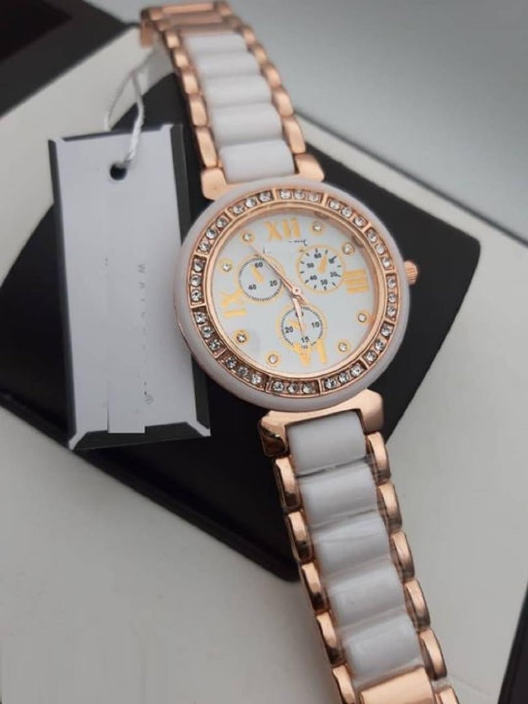 Elegant Women's & Girls' Watch (SR-647 AT-6471) - Stylish Analog Wristwatch for Everyday Wear, Fashion Accessories, Gifts & Special Occasions