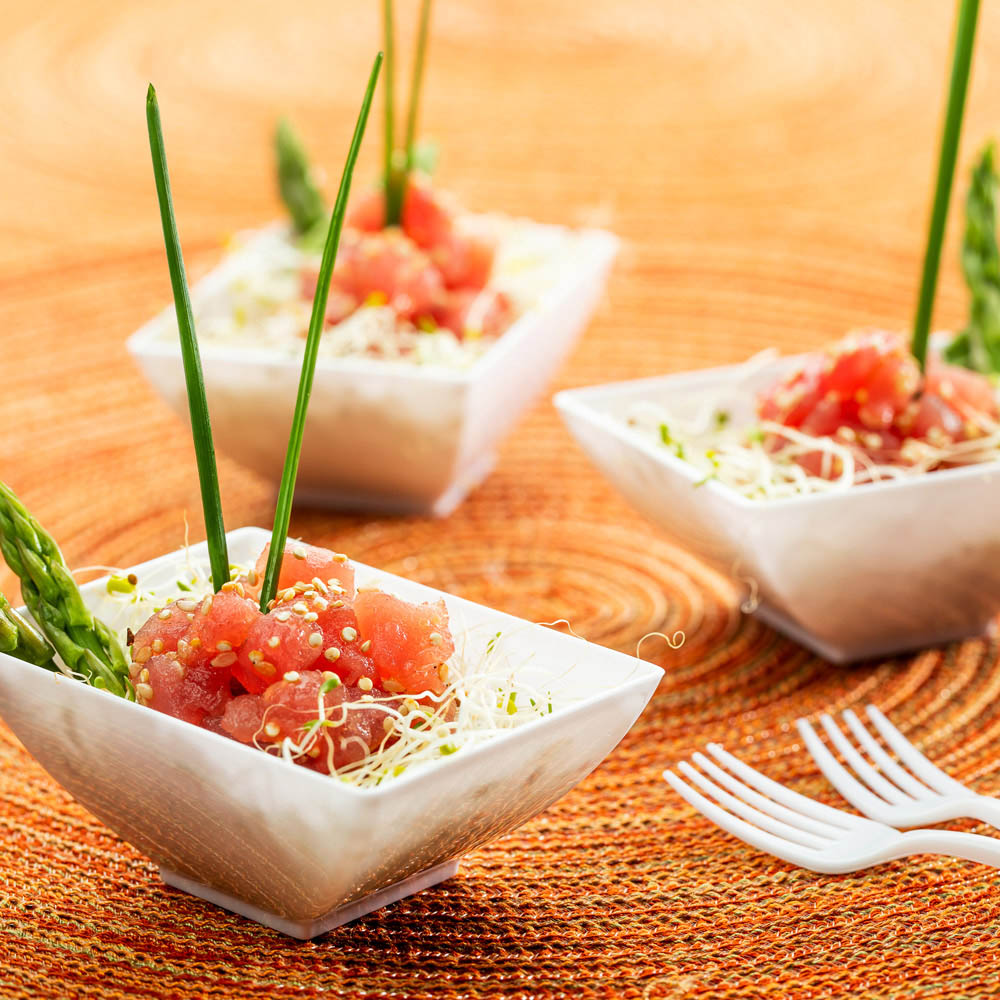 100-Pack 3 oz Rectangle White Plastic Small Architetto Bowls with 100 Silver Mini Plastic Spoons - Perfect for Party Favors, Dessert Cups, and Catering Events