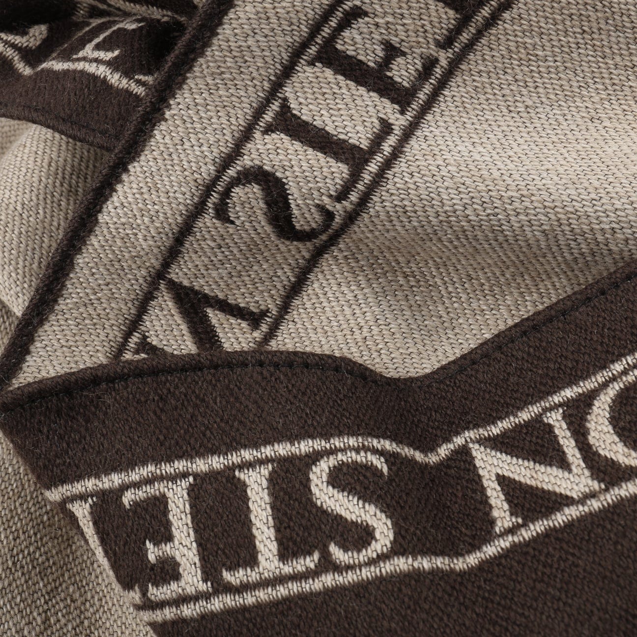 Stetson Logomania Scarf - Premium Branded Fashion Accessory for Men & Women | Perfect for Winter, Fall, and Gift Giving