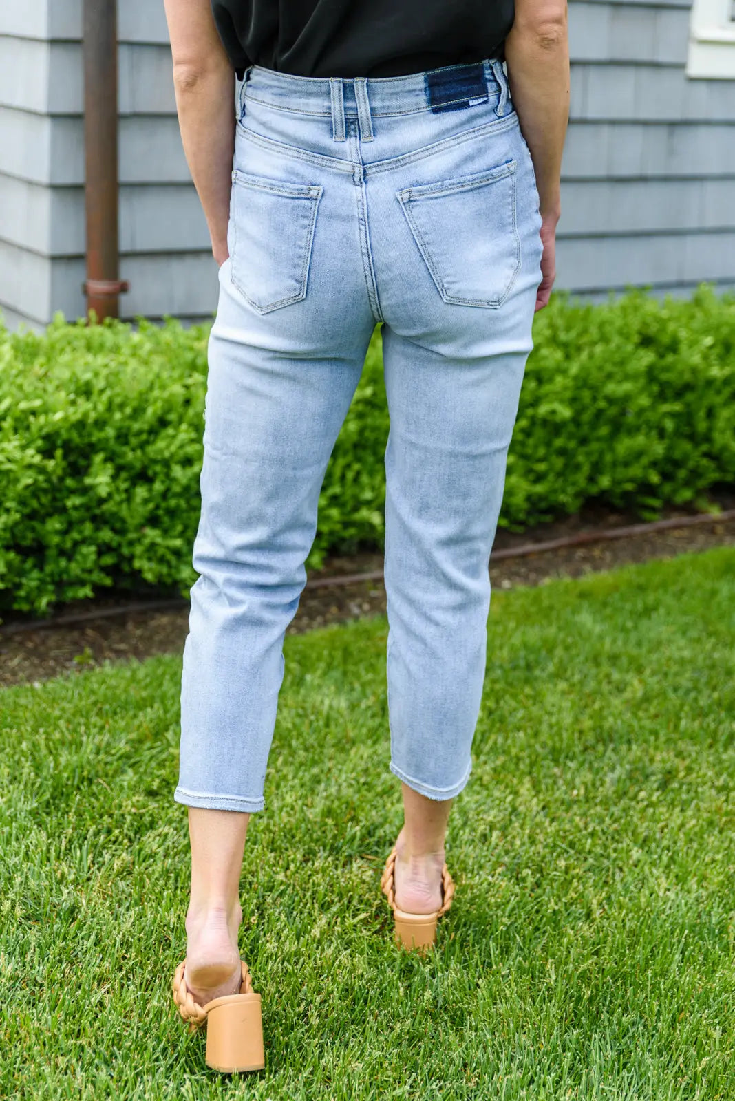 Stylish Mom Fit Jeans for Women - Comfortable High Waist Stretch Denim Pants for Casual Wear, Work & Everyday Outfits