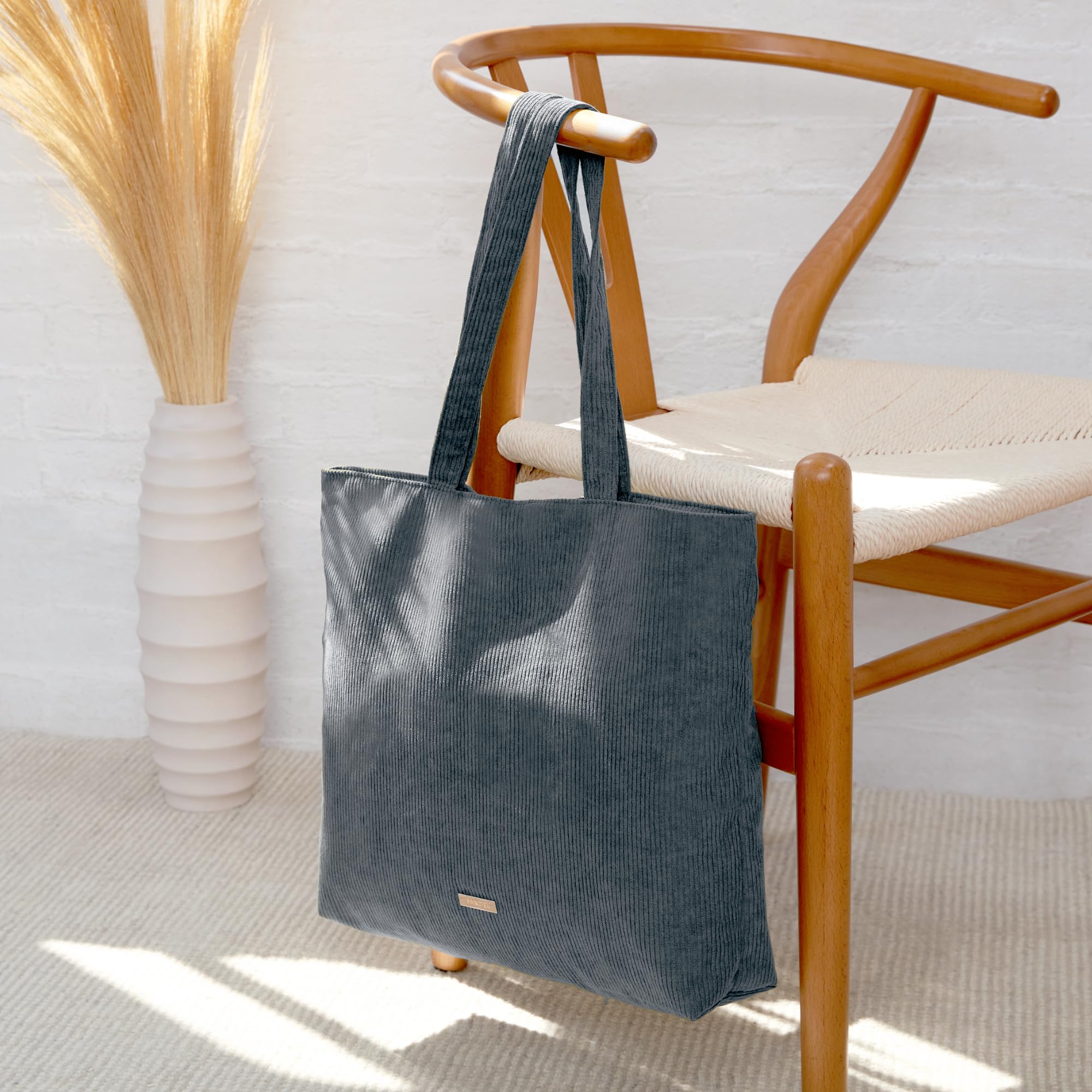 VANDEL Corduroy Tote Bag for Women & Men - Zippered Closure with Inner Pockets - Stylish School & Work Bag - Perfect for College, Office & Travel Accessories