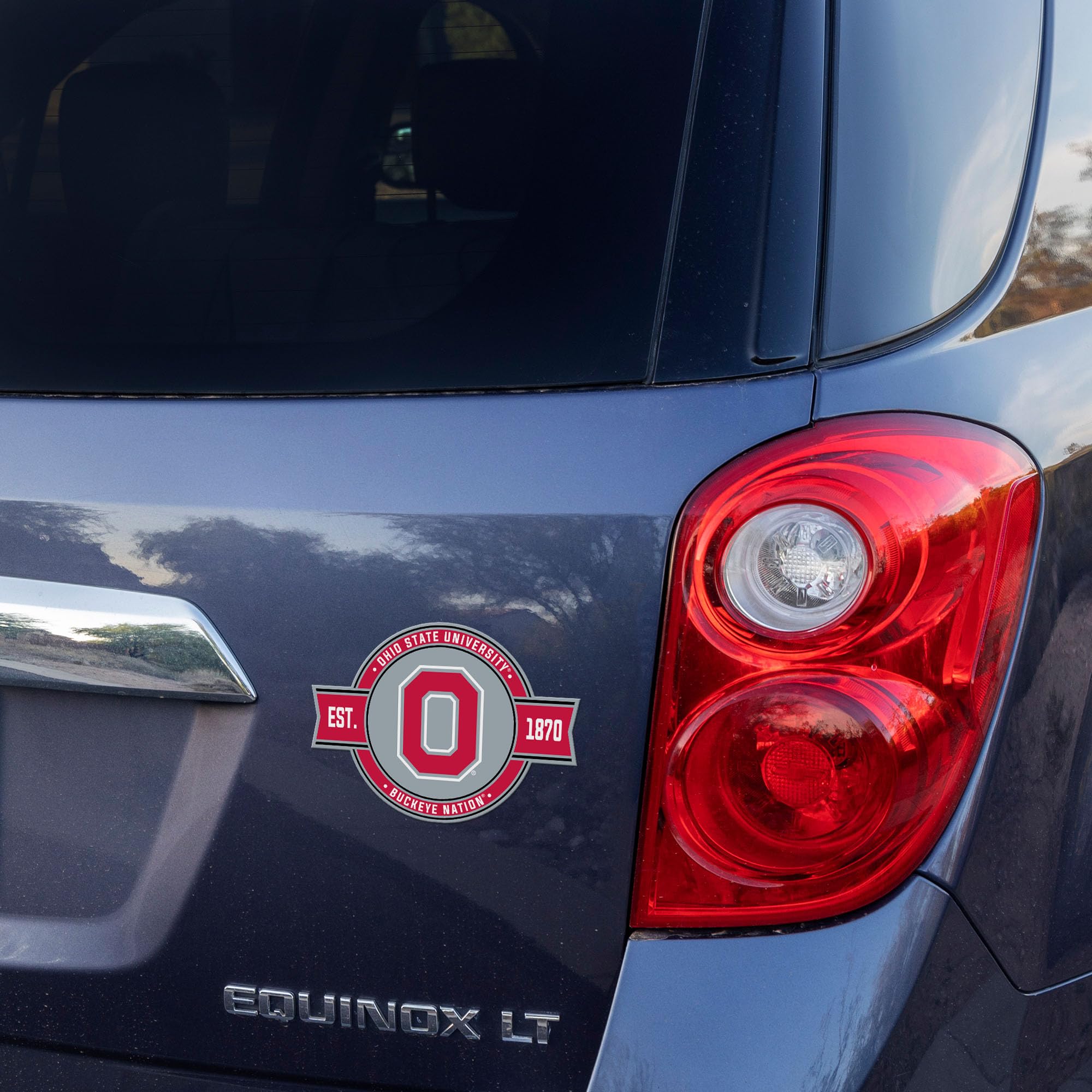 NCAA Standard Badge Magnet for Car & Refrigerator - Officially Licensed College Team Fan Accessories - Perfect for Game Day, Tailgating & Home Decor