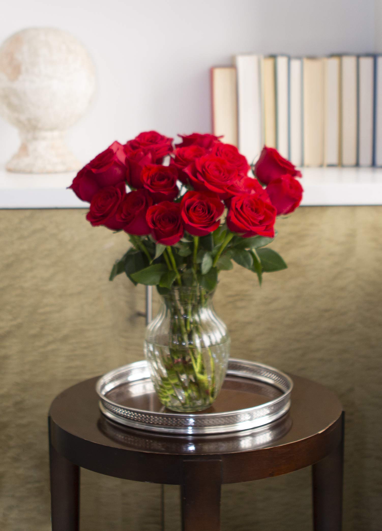 KaBloom PRIME NEXT DAY DELIVERY - Romantic Classic Bouquet of 18 Fresh Red Roses with Glass Vase - Birthday, Anniversary, Valentine's Day, Mother's Day Gift - Perfect for Weddings, Home Decor & Romantic Surprises