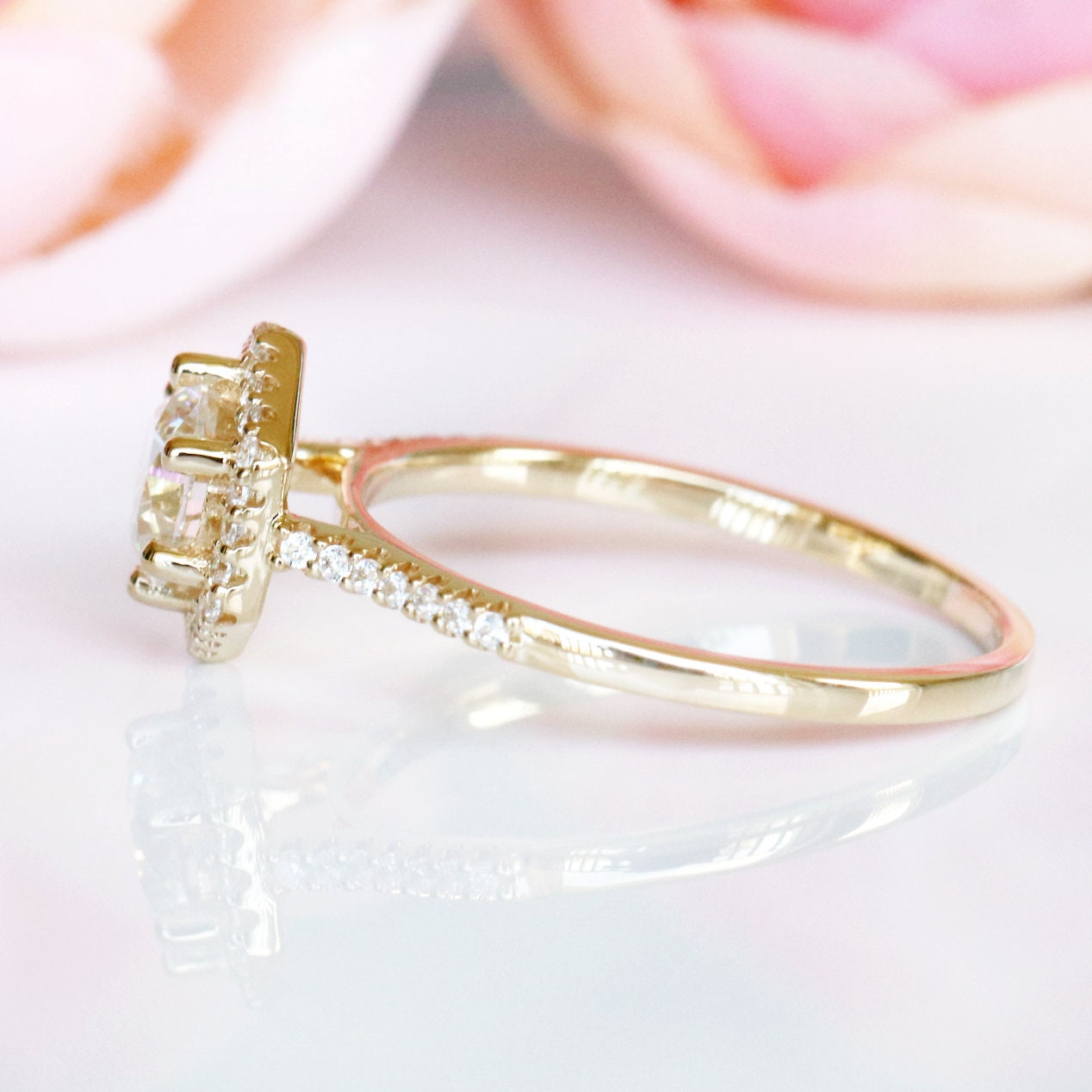IGI Certified 14K Solid Yellow Gold Hexagon Cut Lab Grown Diamond Engagement Ring for Women - Perfect for Proposals, Anniversaries & Special Occasions