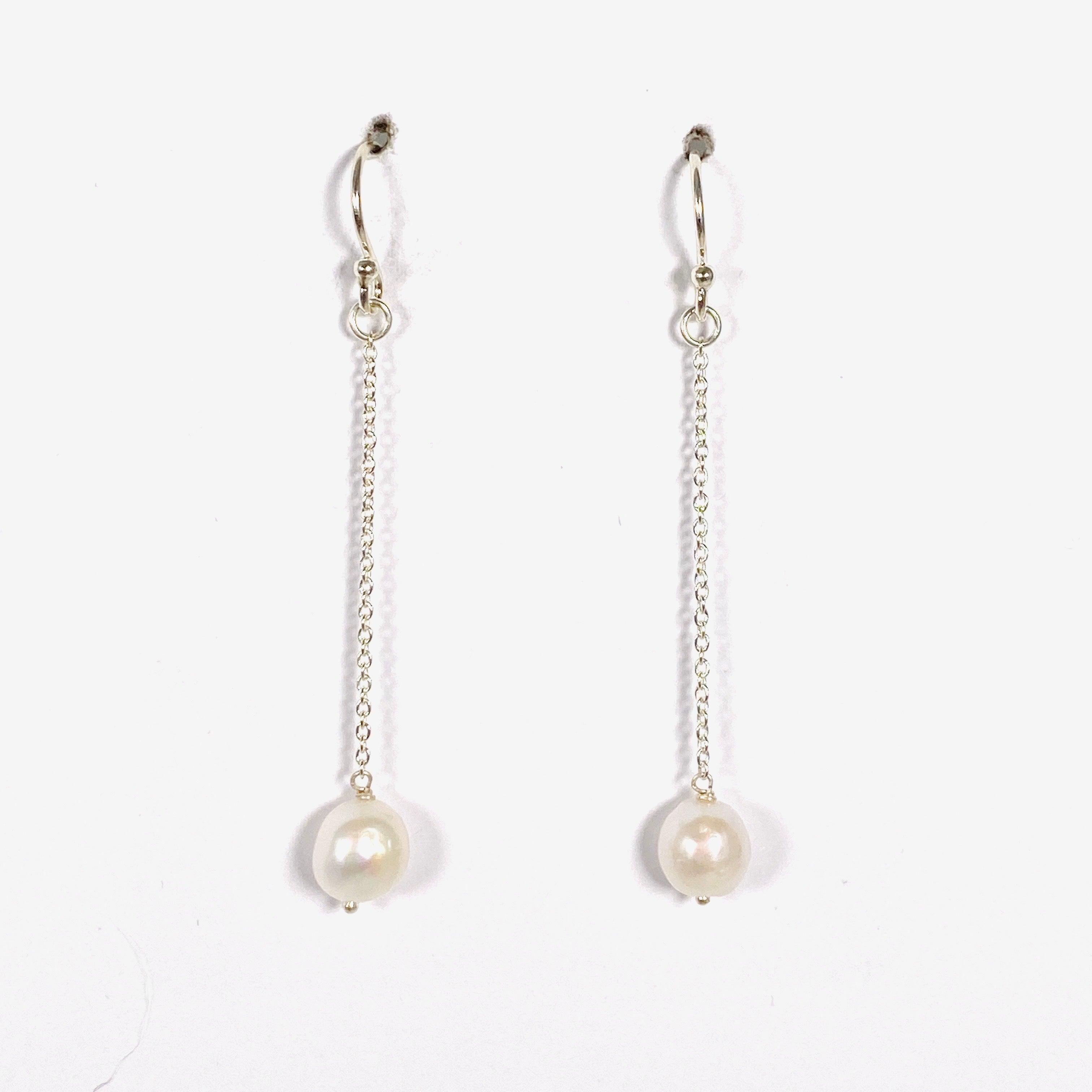 Elegant Pearl Drop Earrings E2590 - Classic Dangle Earrings for Women, Perfect for Weddings, Parties & Special Occasions