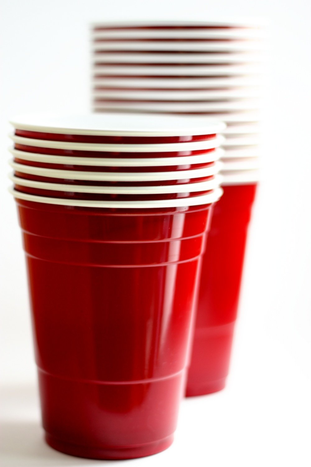 Solo Plastic Party Cups - 18 oz Disposable Cold Drink Cups for Parties, BBQs, Picnics & Outdoor Events - Bulk Pack of 50 (Red) - BPA-Free & Durable
