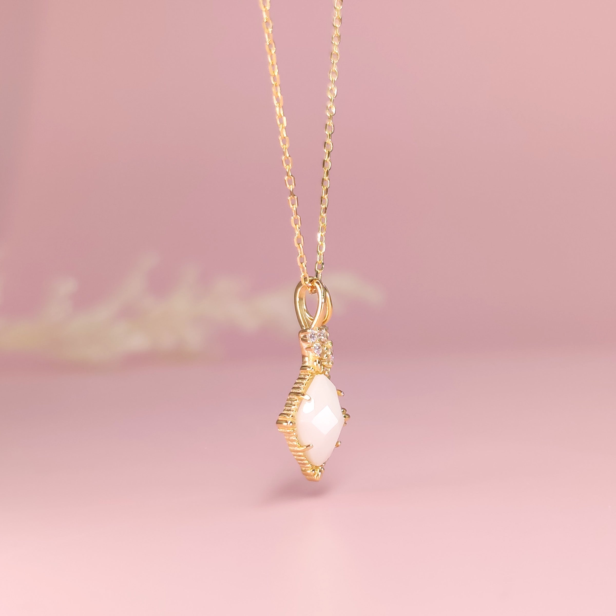 Breastmilk Keepsake Necklace - Personalized Memorial Jewelry for Moms - Perfect for Cherishing Precious Memories & Breastfeeding Journey