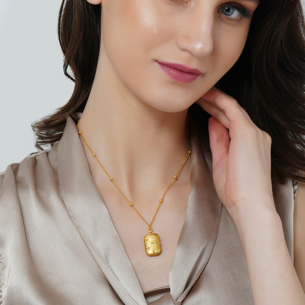 Feels Like Love Photo Pendant Necklace - Personalized Memorial Jewelry for Women - Perfect for Anniversaries, Valentine's Day & Keepsake Gifts