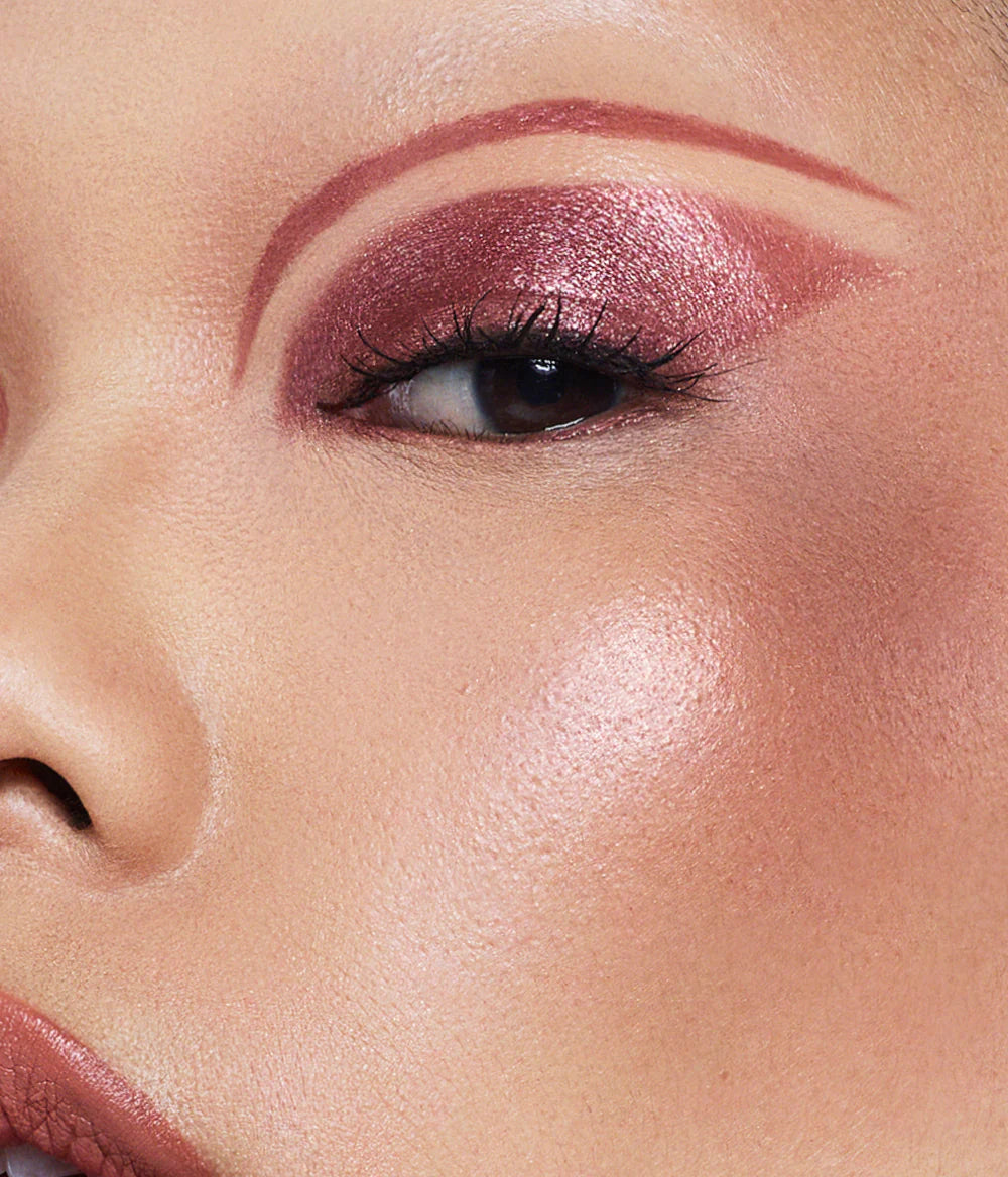 R.E.M. Beauty Lustrous Liquid Eyeshadow - Long Lasting Shimmery Eye Makeup for Day & Night Wear - Perfect for Parties, Date Nights & Special Occasions