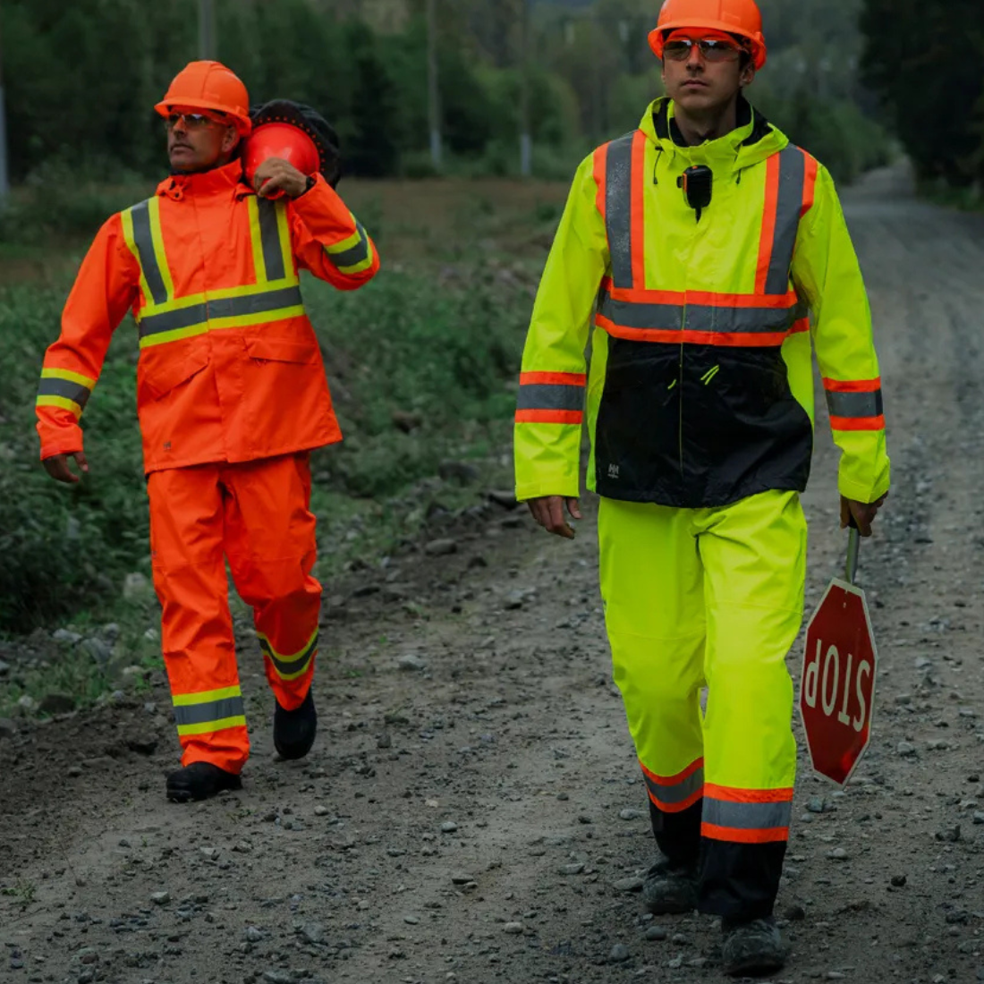 Helly Hansen Alta Hi Vis CSA Certified Men's Waterproof Shell Jacket - High Visibility Safety Yellow for Construction & Outdoor Work