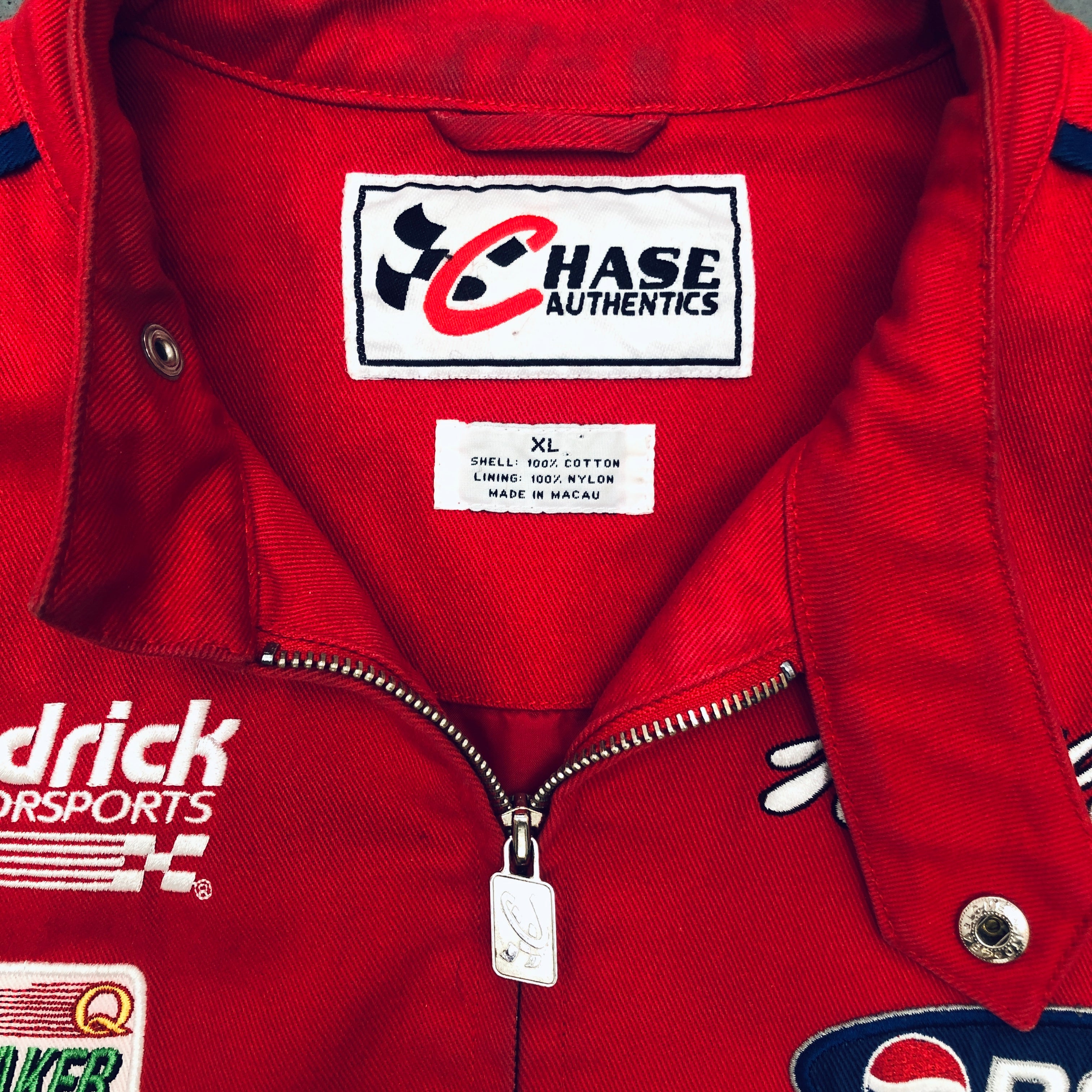 Authentic Jeff Gordon NASCAR Chase Rainbow Jacket - XL | Officially Licensed Collectible Racing Jacket for Fans & Enthusiasts | Perfect for Race Day, Tailgating & NASCAR Events