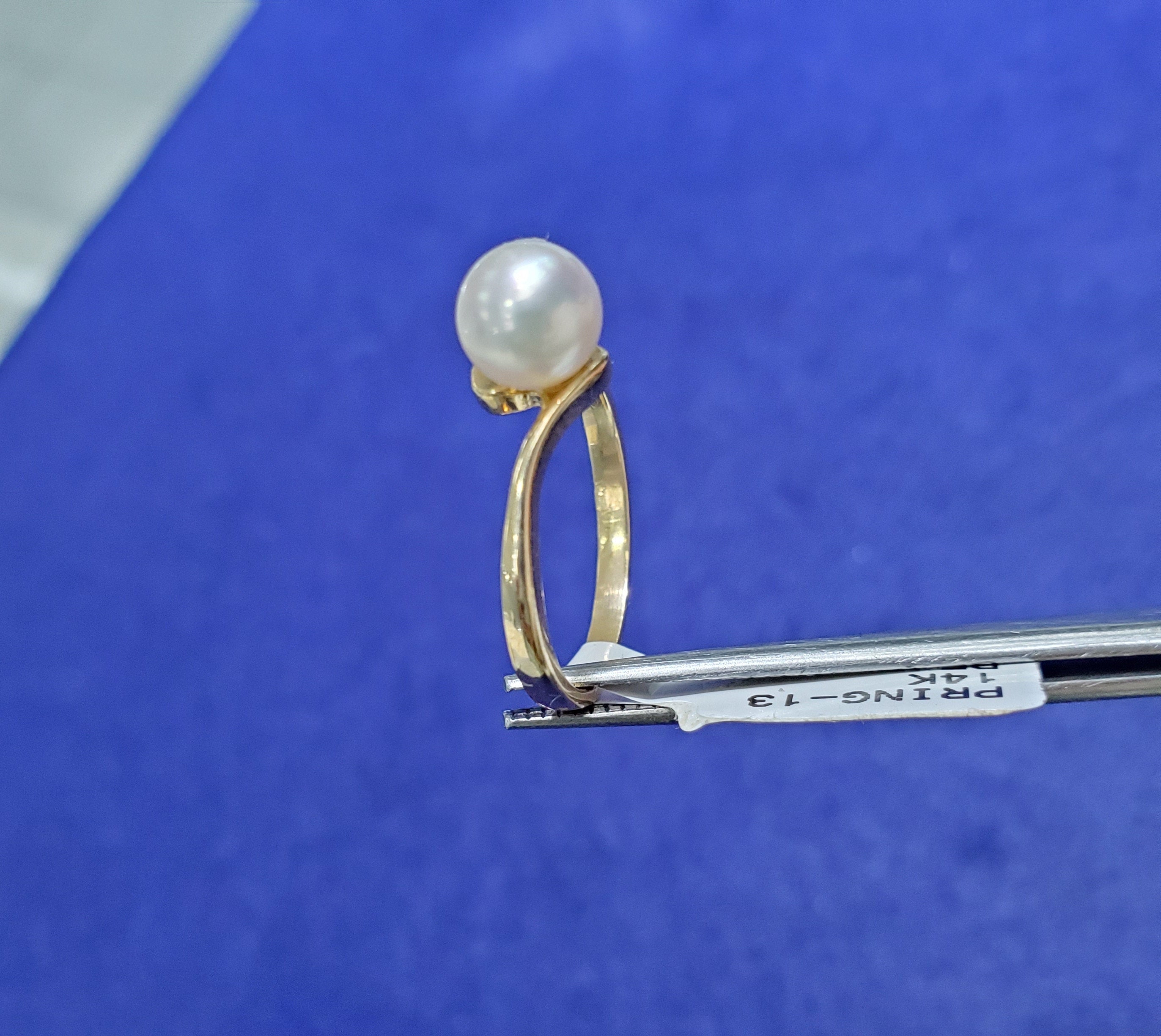 14K Yellow Gold Solitaire Cultured Pearl Ring for Women - Elegant Jewelry Gift for Brides, Anniversaries & Special Occasions