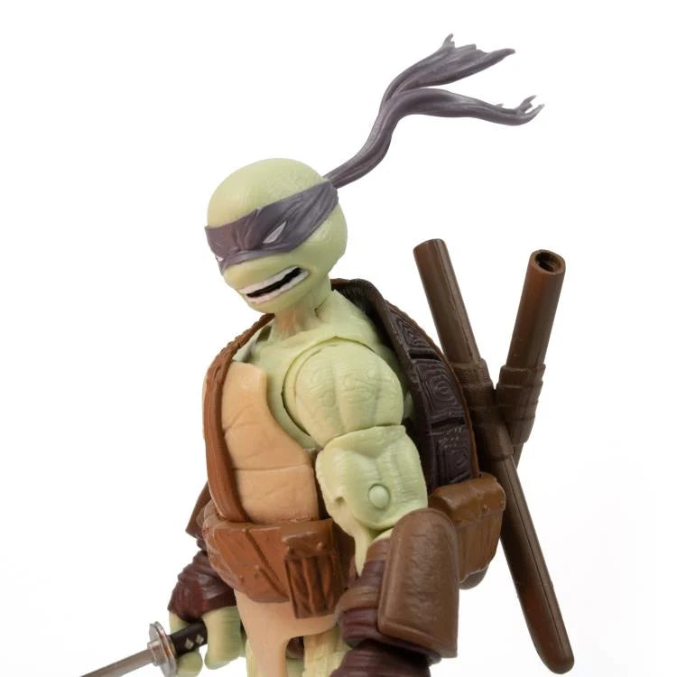 Teenage Mutant Ninja Turtles BST AXN Leonardo Version 2 Action Figure & Comic Book Set - Collectible Toy for TMNT Fans, Perfect for Display, Gifts, and Play