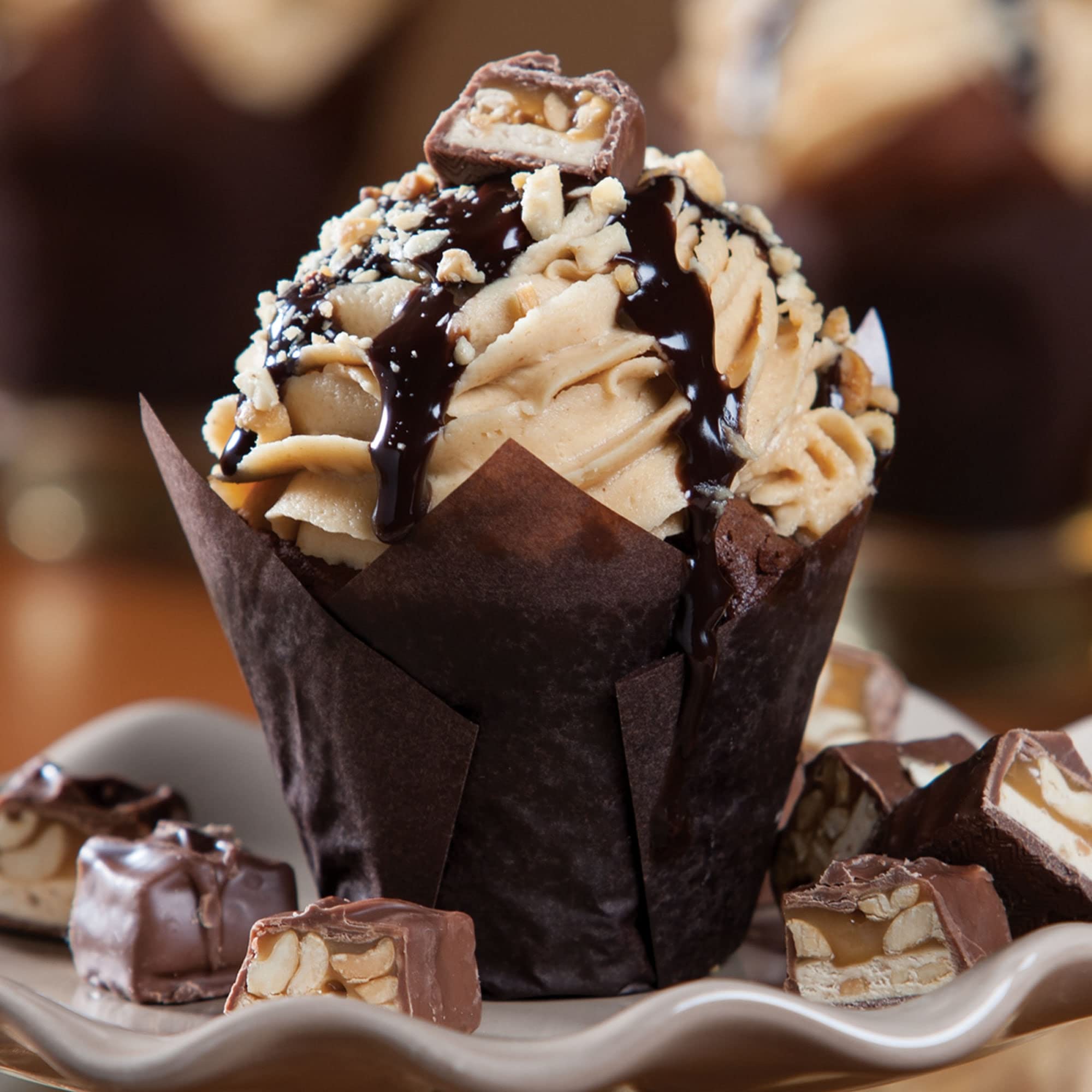 Hoffmaster Tulip Baking Cups - Small Chocolate Brown (2,500 Count) - Perfect for Cupcakes, Muffins & Party Desserts