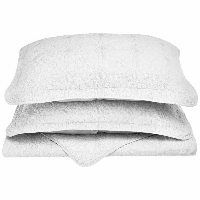 Corrington Cotton Reversible Floral Embroidered Geometric Quilt Set - Queen Size Bedding with Matching Pillow Shams - Perfect for Master Bedroom, Guest Room & Cozy Home Decor