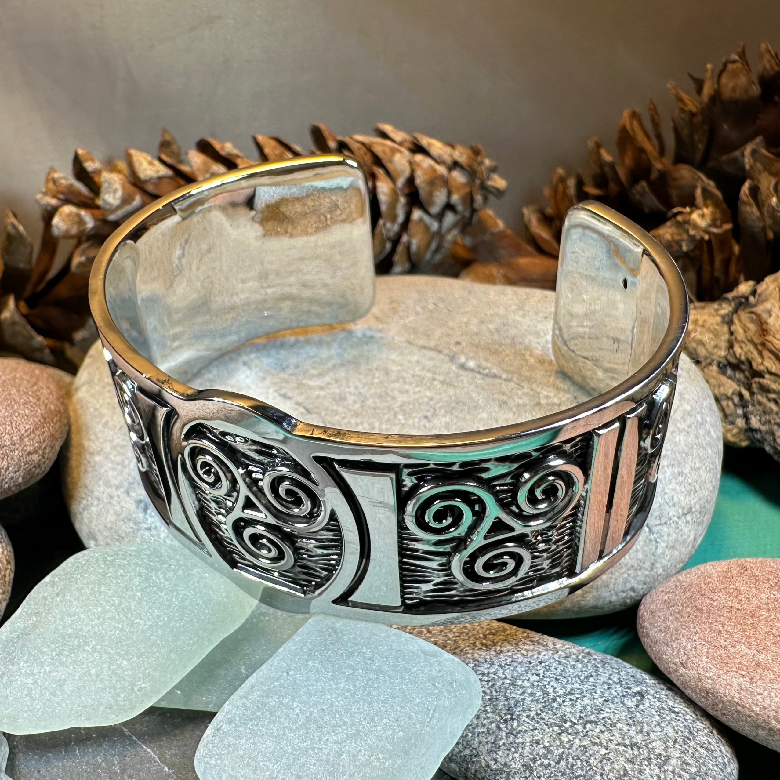Celtic Triskelion Bracelet for Women - Handmade Adjustable Knotwork Bangle with Spiritual Symbol - Perfect for Yoga, Meditation & Boho Fashion