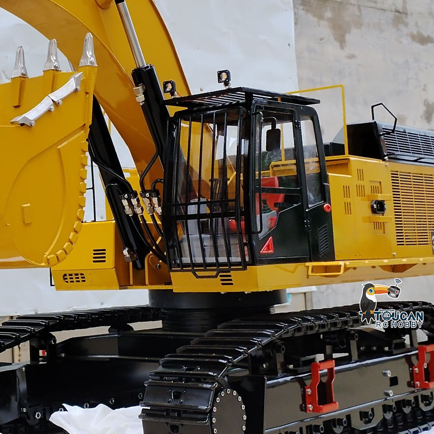 1/8 Scale RC Hydraulic Excavator 374 - Heavy Duty Metal Construction Vehicle with Flysky Radio Control (RTR) - Perfect for Construction Simulation, Outdoor Play and RC Hobby Enthusiasts