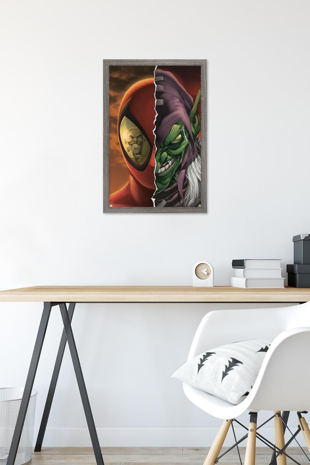 Marvel Comics Green Goblin Spider-Man House of M #4 Wall Poster - 22.4x14.7 Inches Barnwood Framed - Perfect for Superhero Bedroom Decor, Comic Book Fan Gifts & Marvel Themed Offices