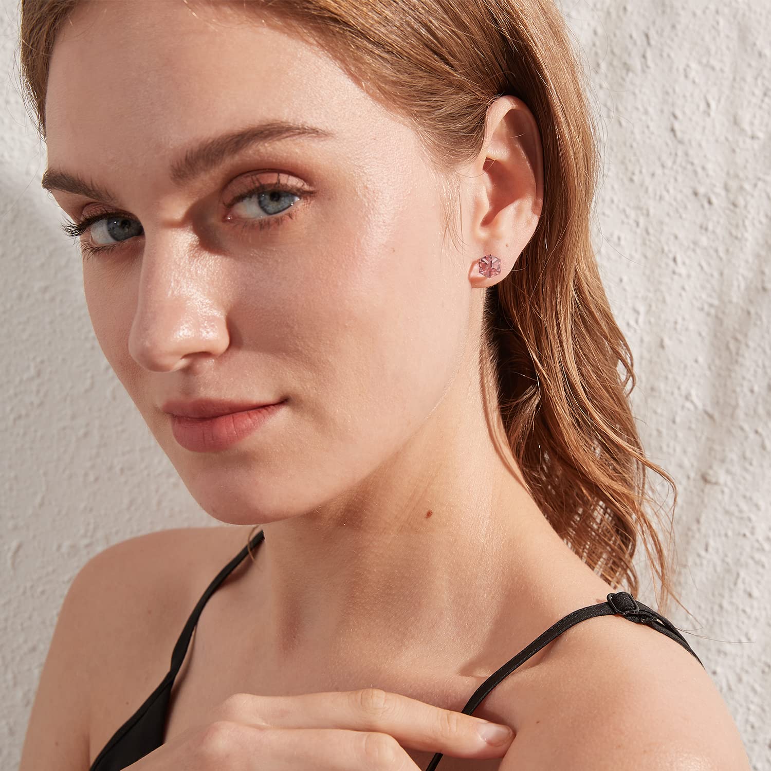 Sparkle Crystal Stud Earrings for Women & Men - 925 Sterling Silver Austrian Crystal Earrings | Hypoallergenic Jewelry Gift for Birthday, Anniversary & Special Occasions