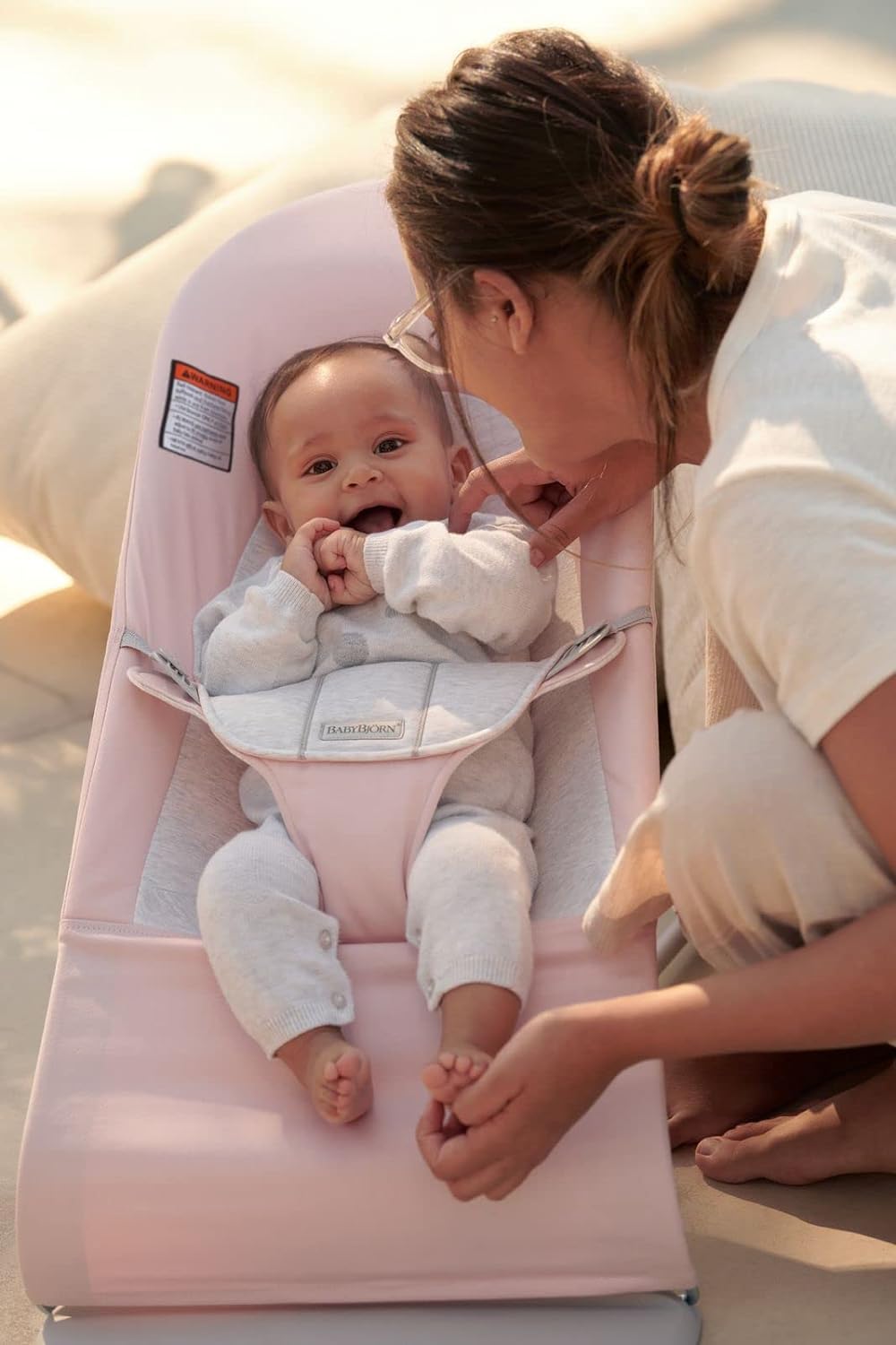 BabyBjörn Bouncer Balance Soft - Adjustable 2-in-1 Baby Bouncer & Toddler Chair (8-29 lbs) | Lightweight, Portable with 4 Positions | Woven/Jersey Fabric in Light Pink/Grey | Perfect for Nursery, Living Room & Travel