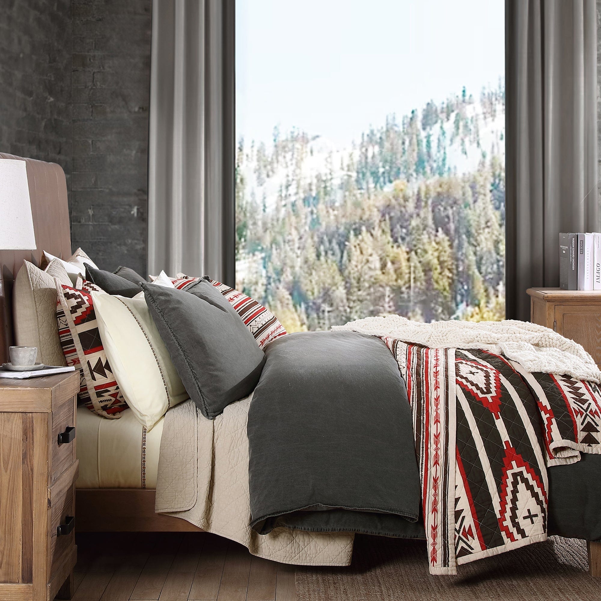 Reversible Cortez Quilt Set - Soft & Cozy Bedding for All Seasons | Perfect for Master Bedroom, Guest Room & Dorm Decor