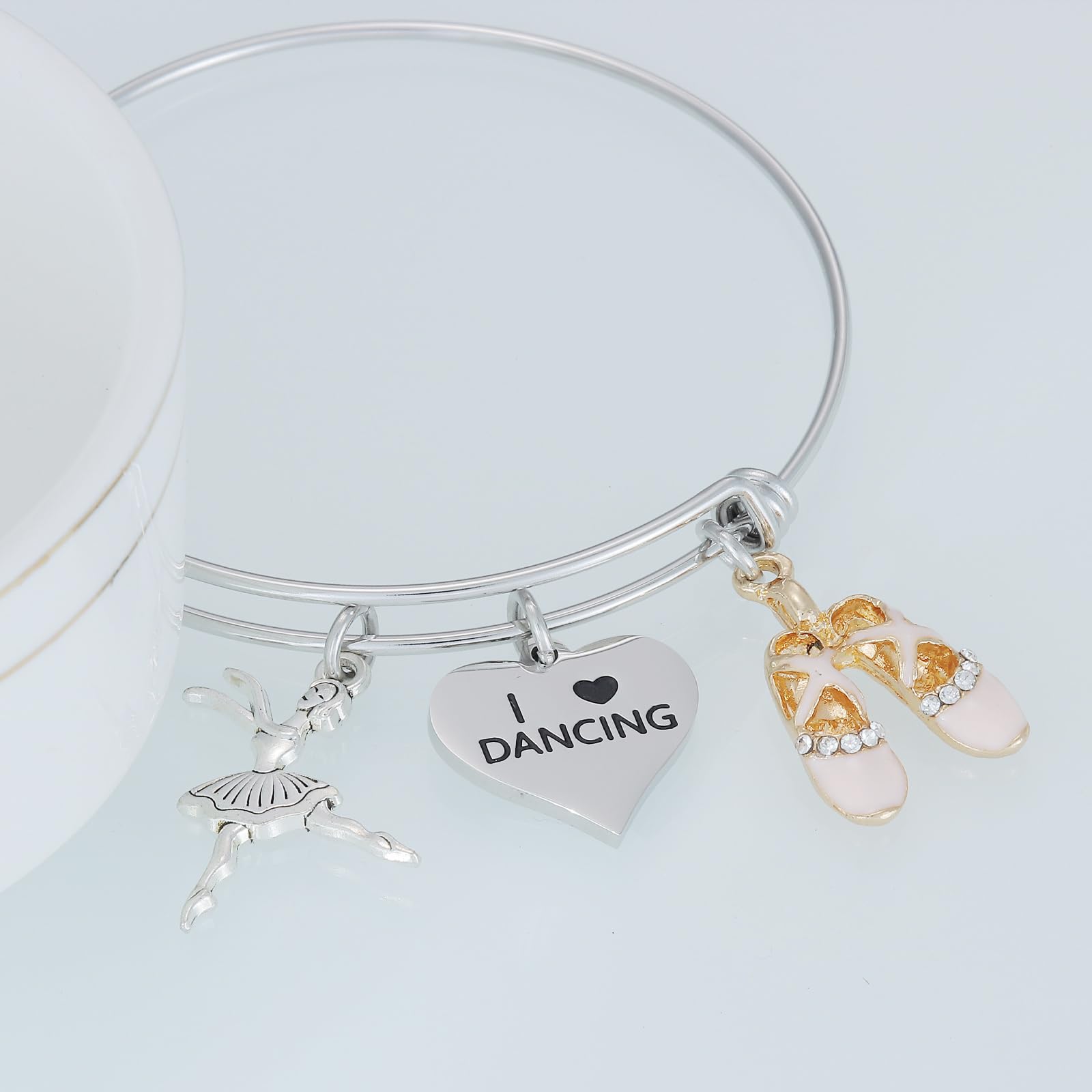 HUTIMY Dance Bracelet for Teen Girls & Women - Ballet Teacher Birthday Gift, Dance Charm Jewelry for Dancers - Perfect for Dance Recitals, Ballet Performances & Dance Class Accessories