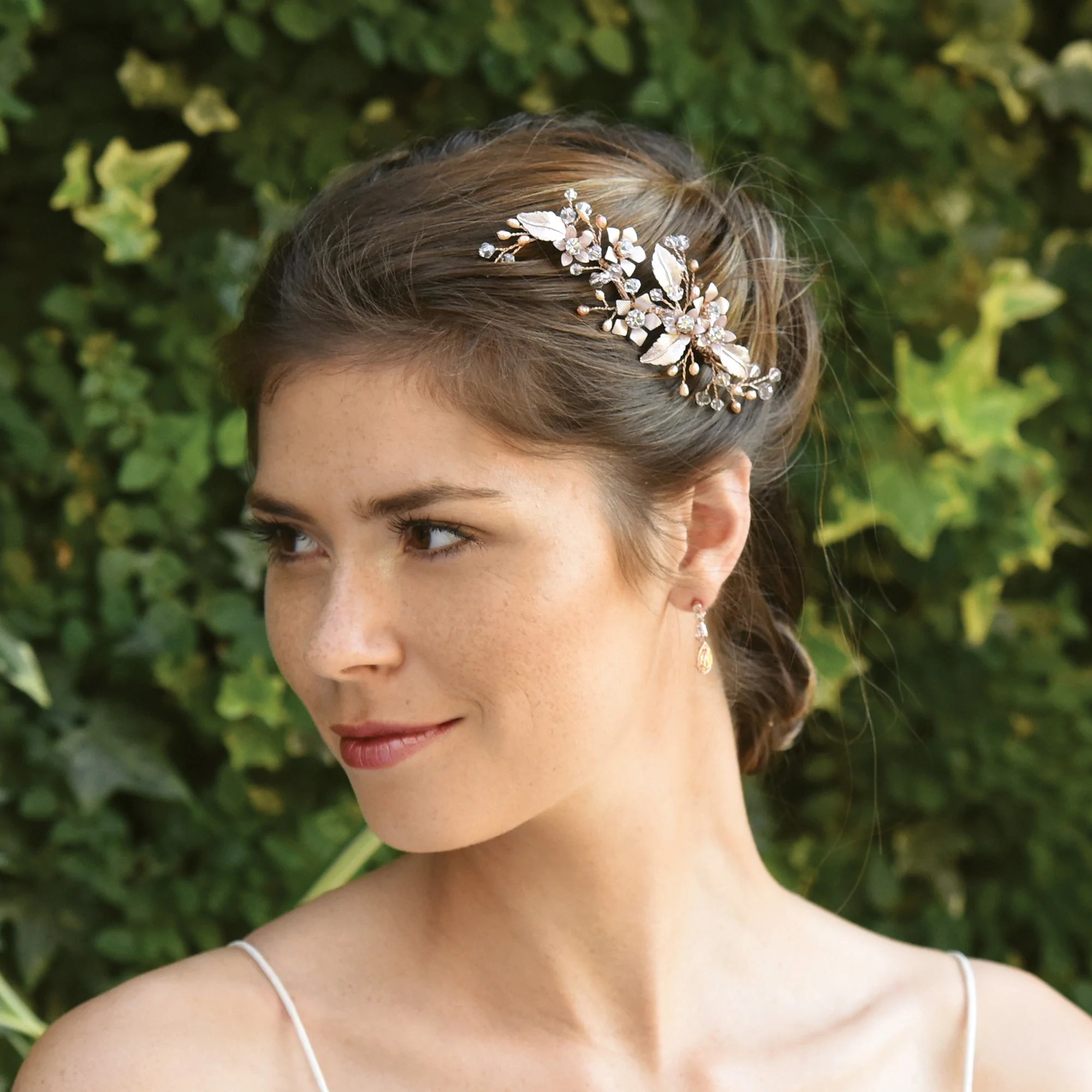 Elegant Rose Gold Wedding Hair Clip with Sparkling Crystals & Blush Pearls - Perfect for Bridal Accessories, Prom, Formal Events & Special Occasions