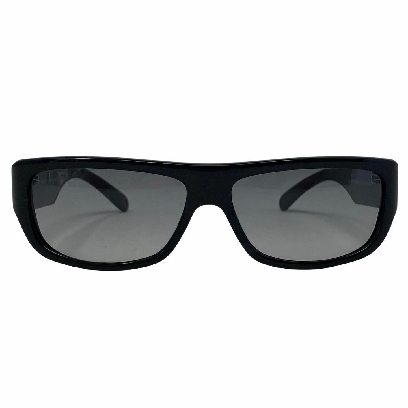 Burberry Black Matrix Sunglasses 8477/S - Luxury Designer Shades for Women & Men - UV Protection & Polarized Lenses - Perfect for Driving, Beach & Outdoor Activities