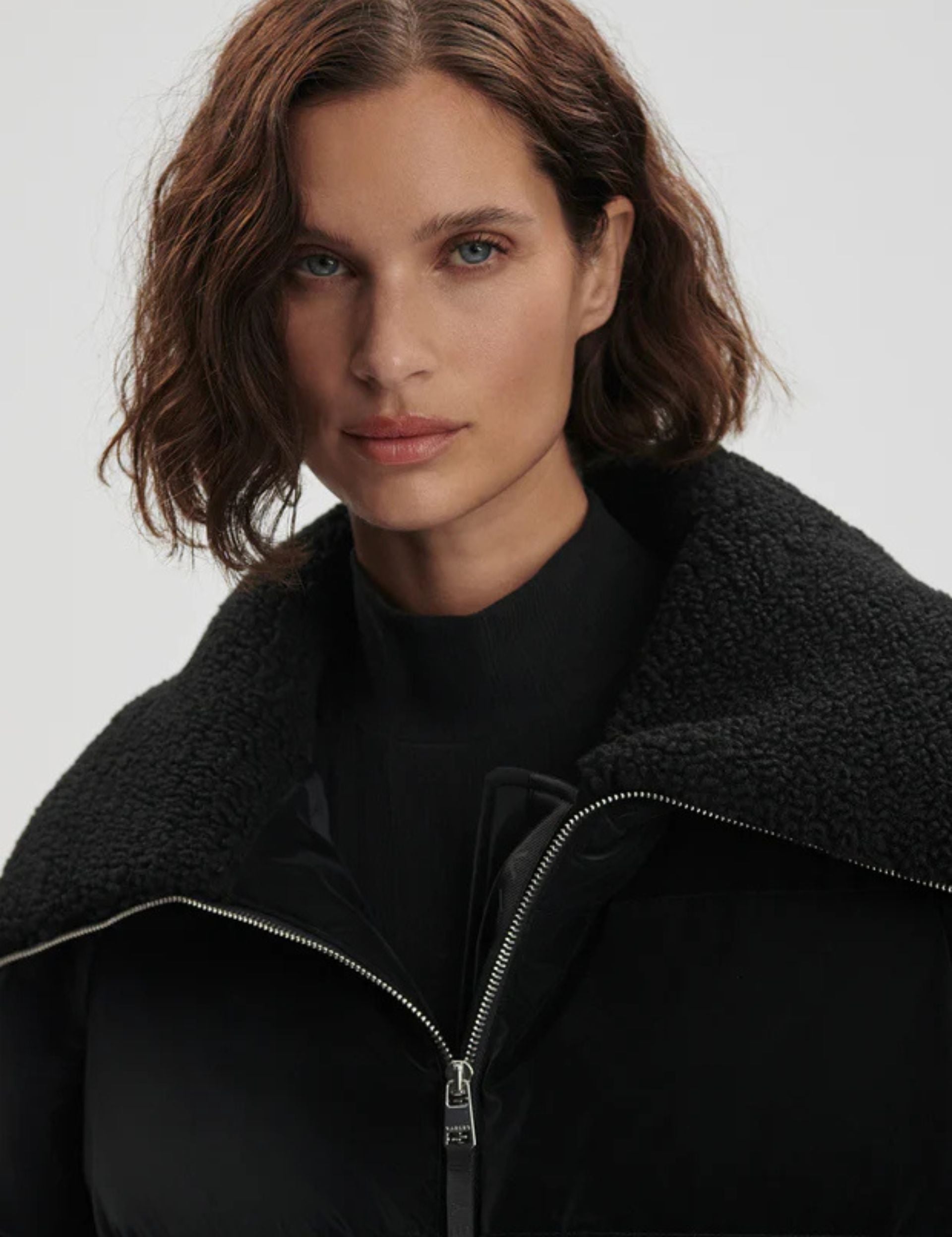 Roseville Down Jacket - Black | Lightweight Warm Winter Coat for Men & Women | Perfect for Skiing, Hiking & Cold Weather