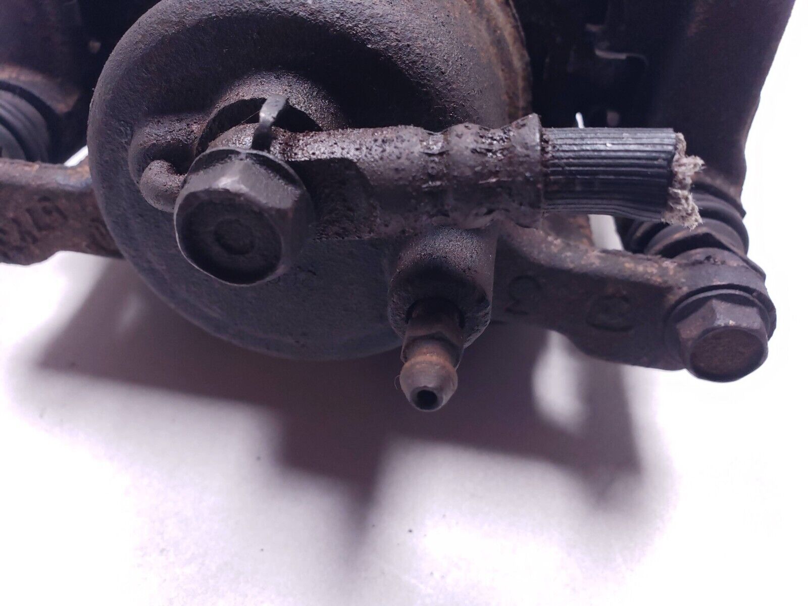 2003-2008 Toyota Corolla Front Left Driver Side Brake Caliper - OEM Replacement Part for Smooth Braking Performance | Perfect for Daily Commuting & City Driving
