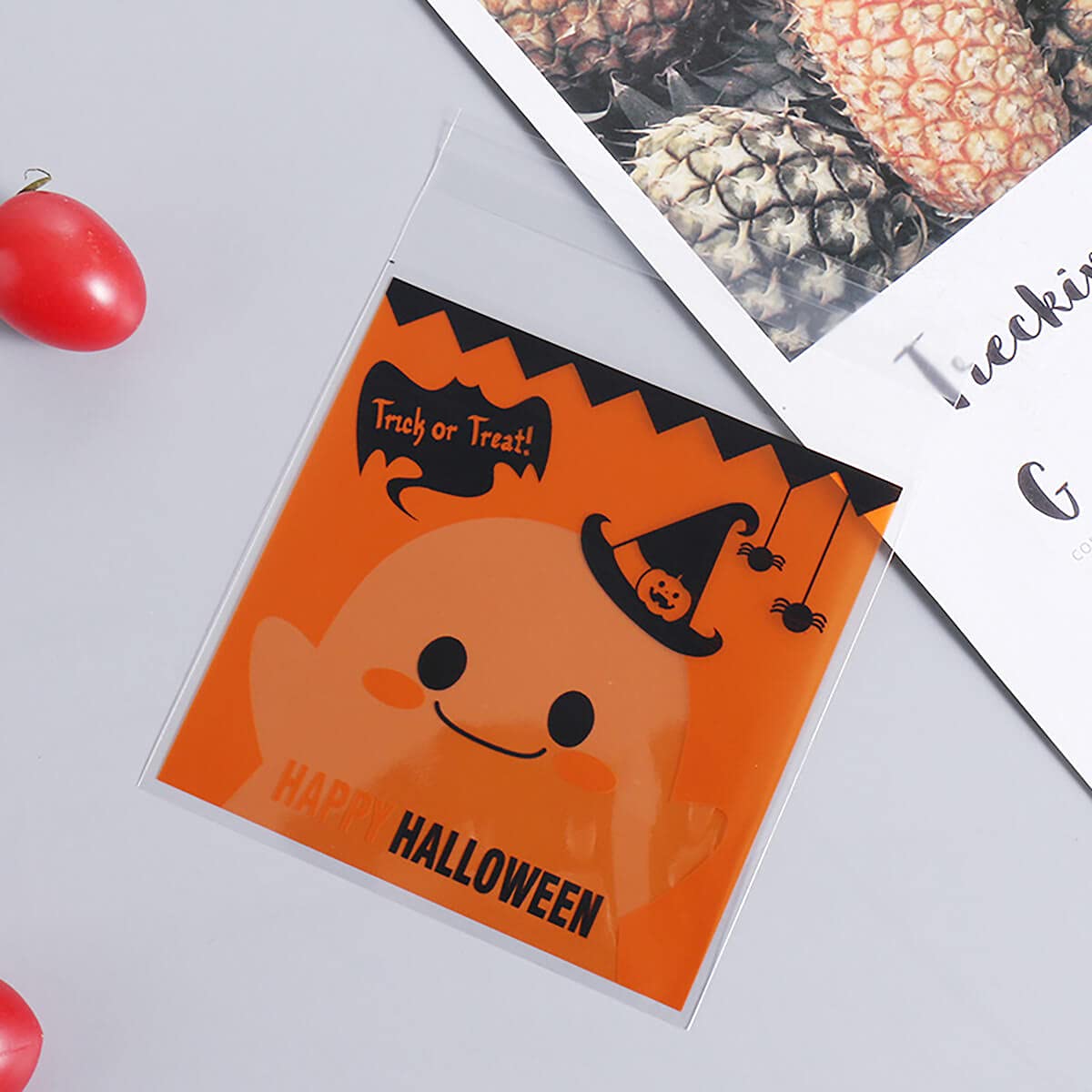Koara Halloween Candy Bags Self Adhesive - 120 Pack Small Halloween Treat Bags with Ziplock Closure for Trick or Treat, Party Favors, Classroom Rewards & Holiday Gift Giving