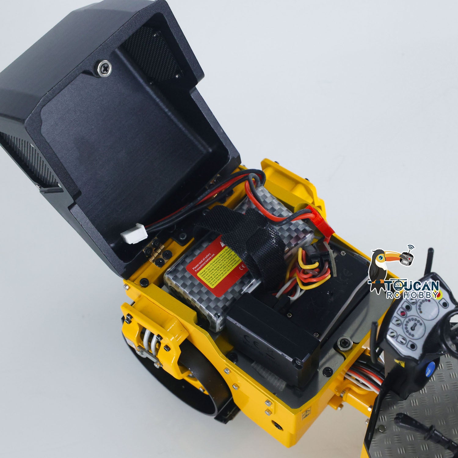 1/14 Scale Metal RC Electric Road Roller BW120AD - RTR Remote Control Construction Vehicle Model with Flysky ST8 Radio, Battery & Light System - Perfect for Construction Site Simulation & Hobby Collection