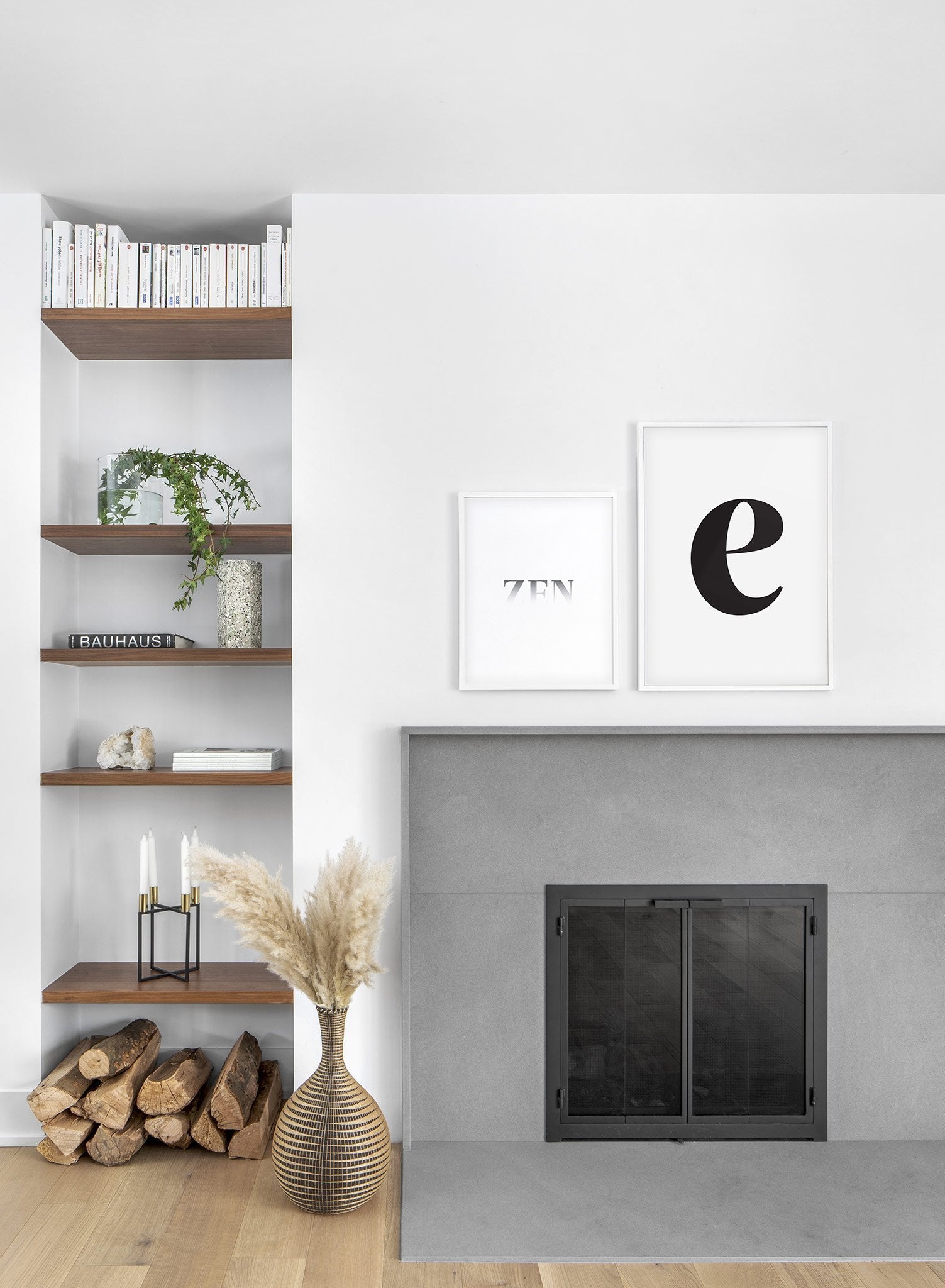 Lowercase Letter E Poster - Alphabet Learning Decor for Kids' Rooms & Classrooms - Perfect for Early Childhood Education & Homeschooling