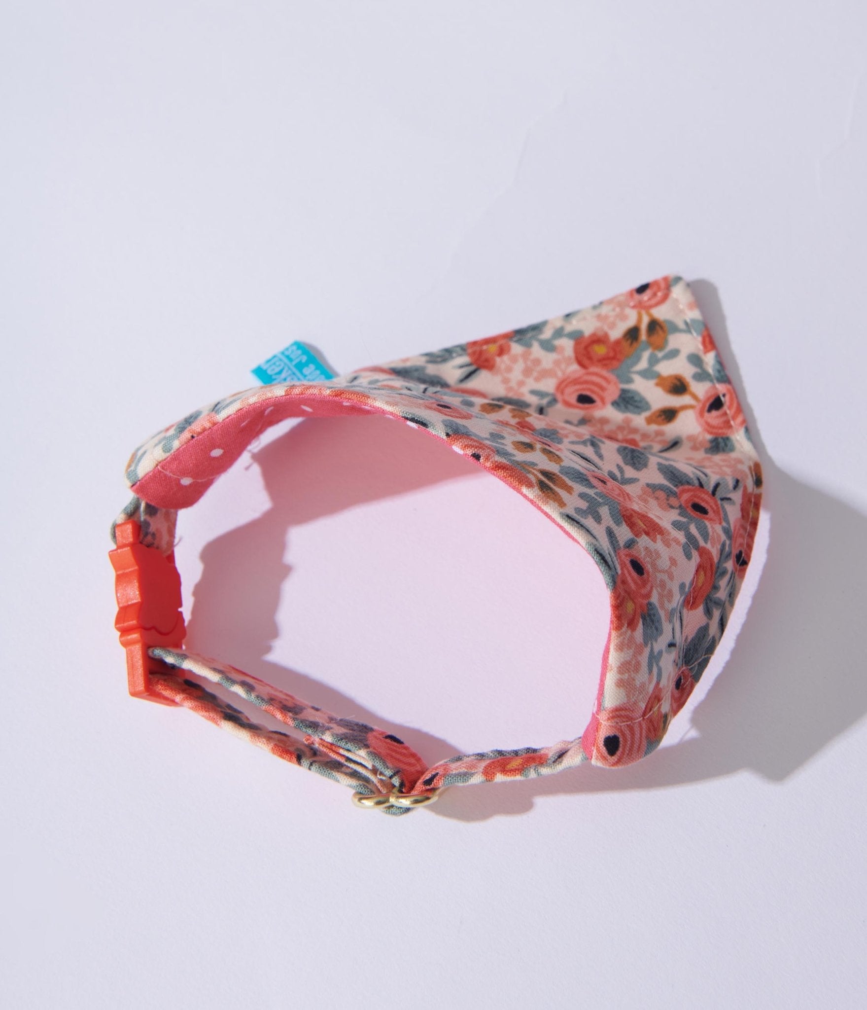 Stylish Peach Floral Over-the-Collar Cat Bandana - Soft & Breathable Pet Accessory for Cats - Perfect for Photos, Parties & Daily Wear