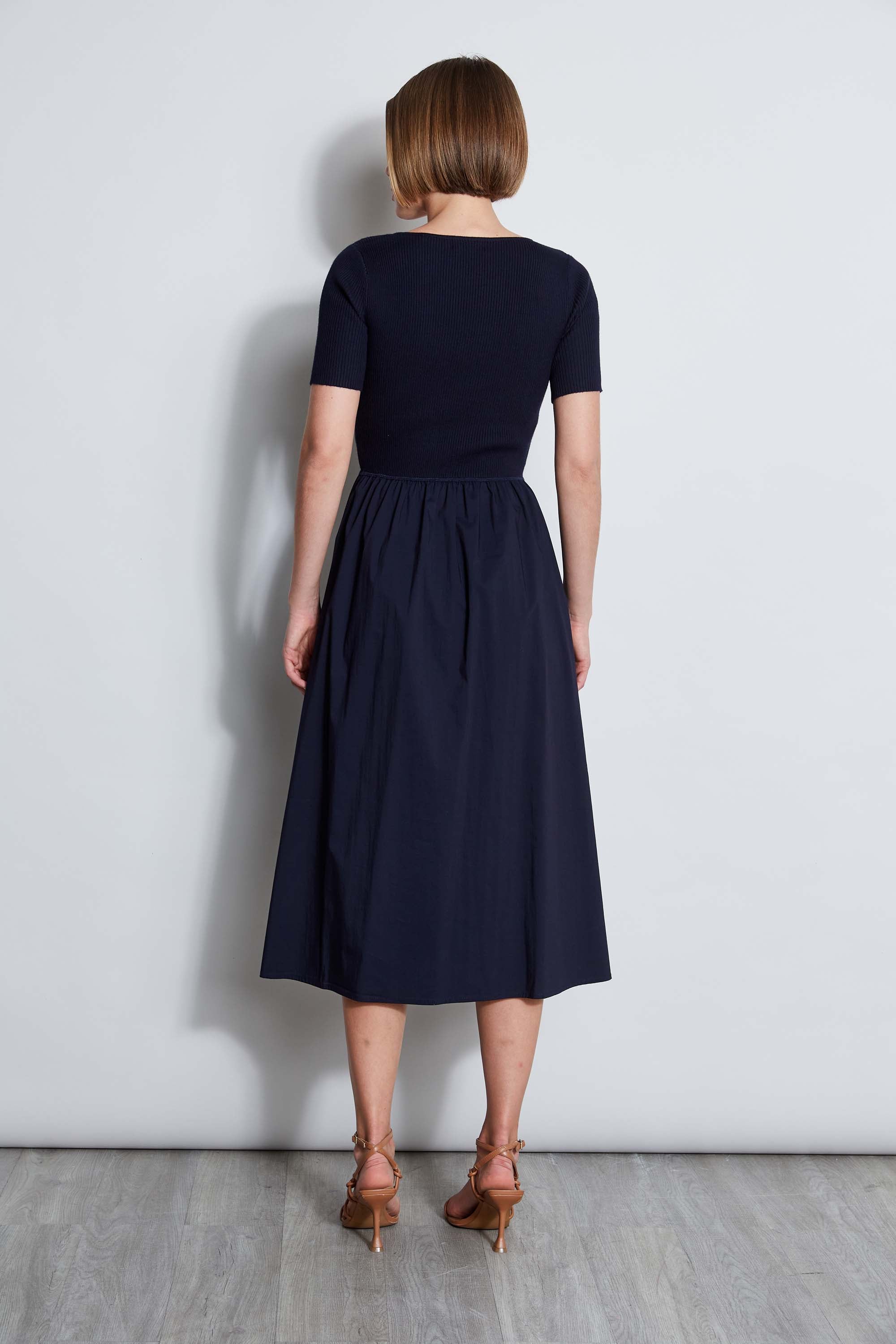 T Tahari Women's Short Sleeve Square Neck Midi Dress - Elegant Casual Summer Dress for Office, Party & Date Night